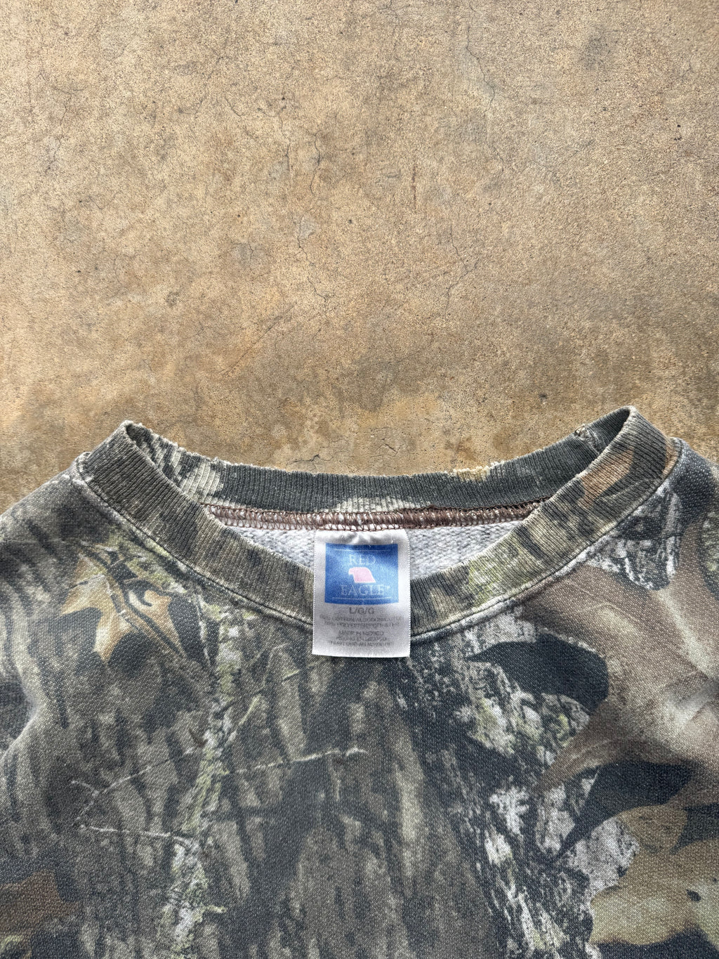 (L) 90s Faded Camo Crewneck