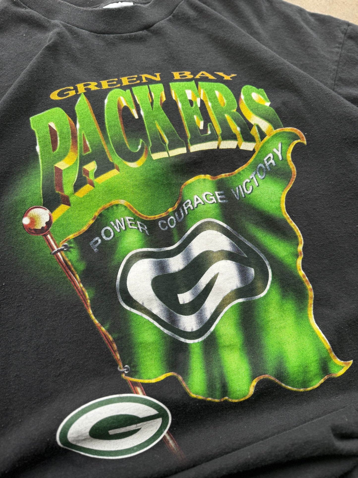 XL - Vintage Green Bay Packers 'Courage and Victory' Tee