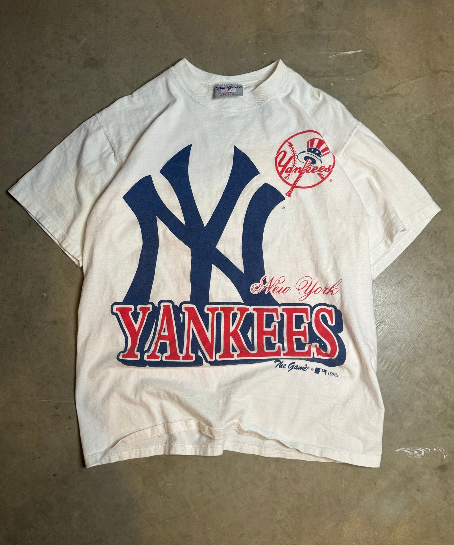 L - Vintage New York Yankees Tee