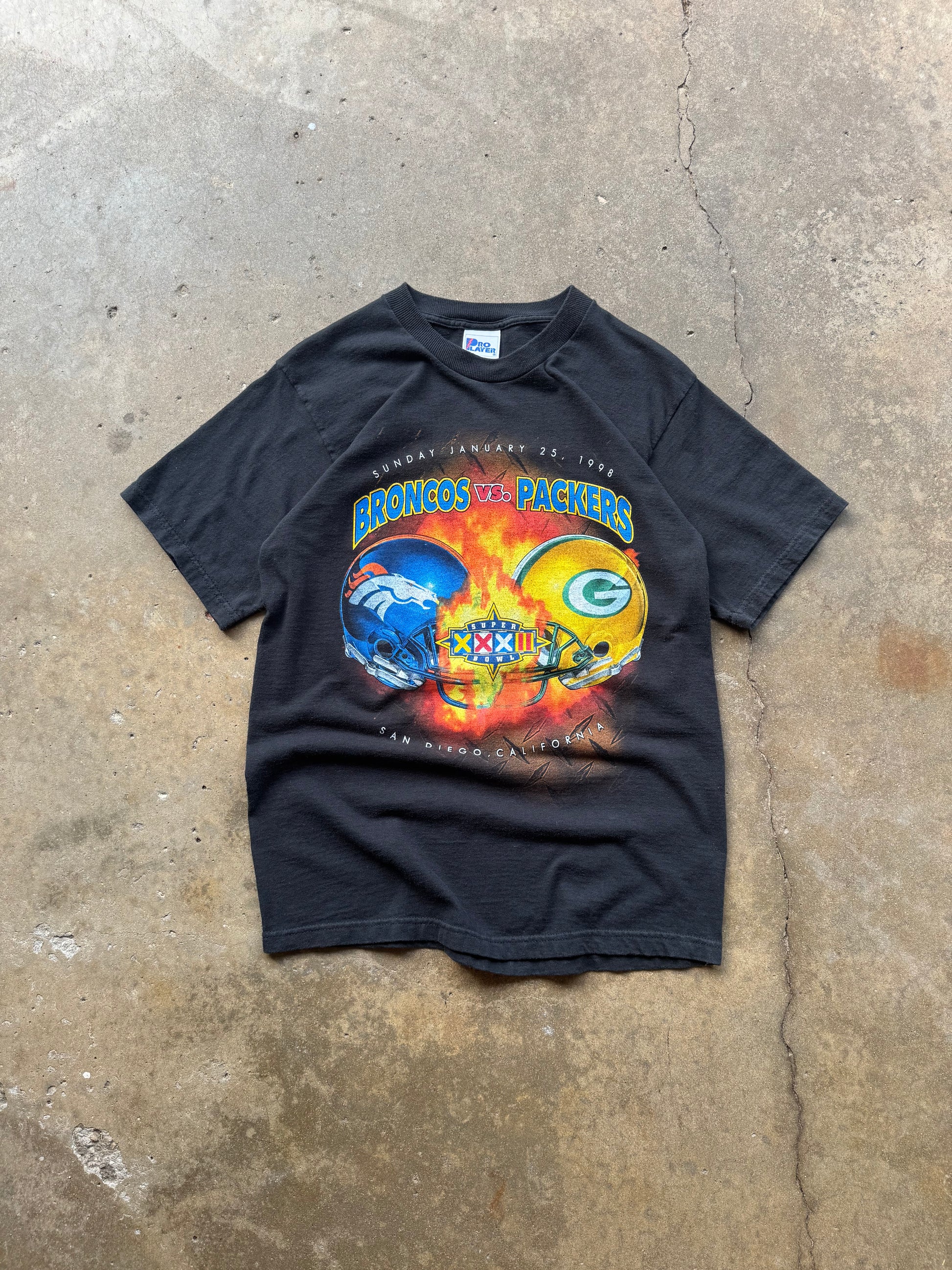 (M) 90s Green Bay Packers Super Bowl Helmet Tee