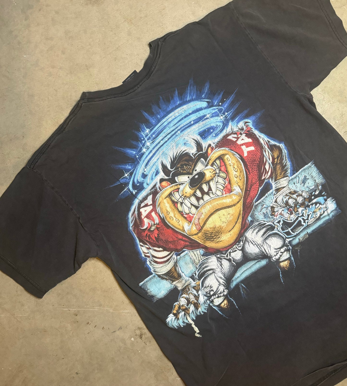 L-90s Tasmanian Devil Football Vintage Tee