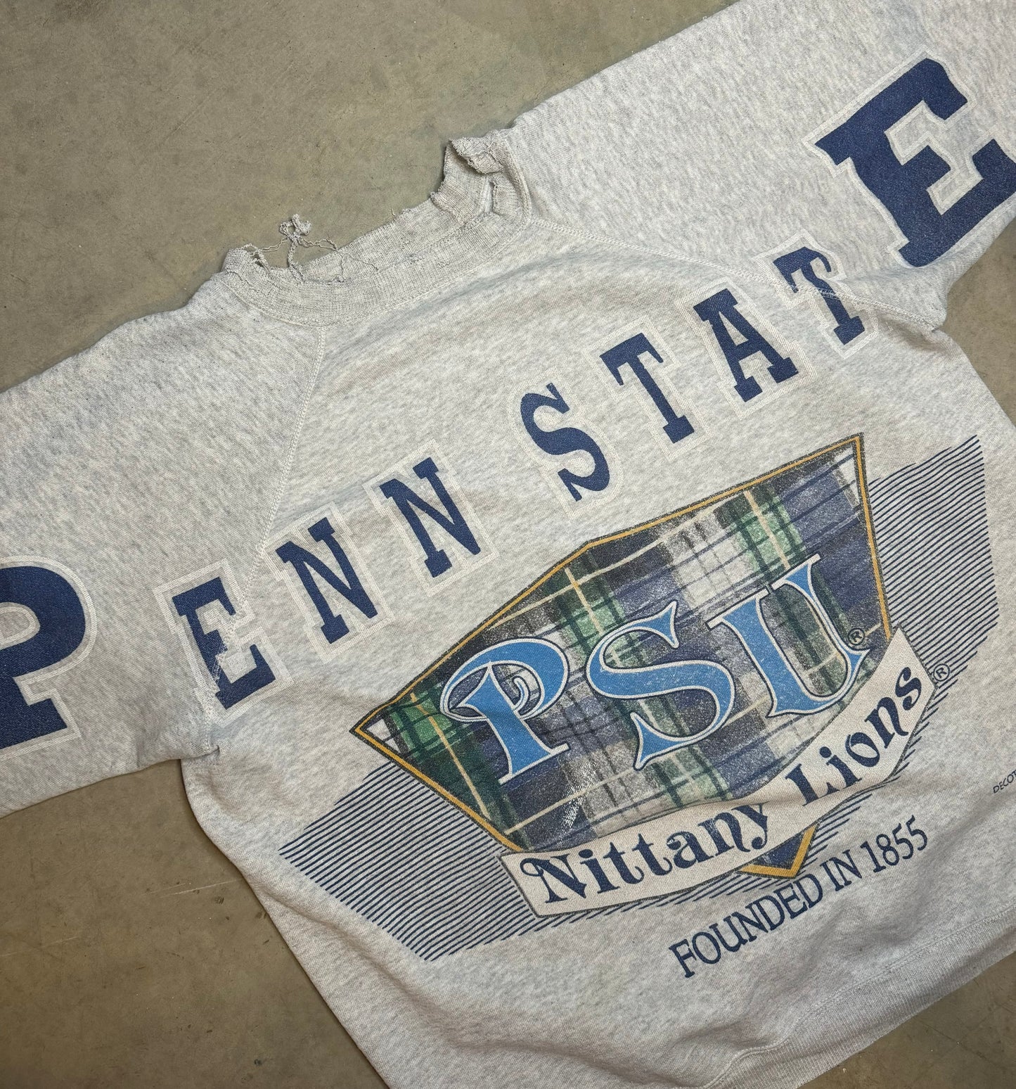 XL-90s Penn State AOP thrashed Vintage Crewneck