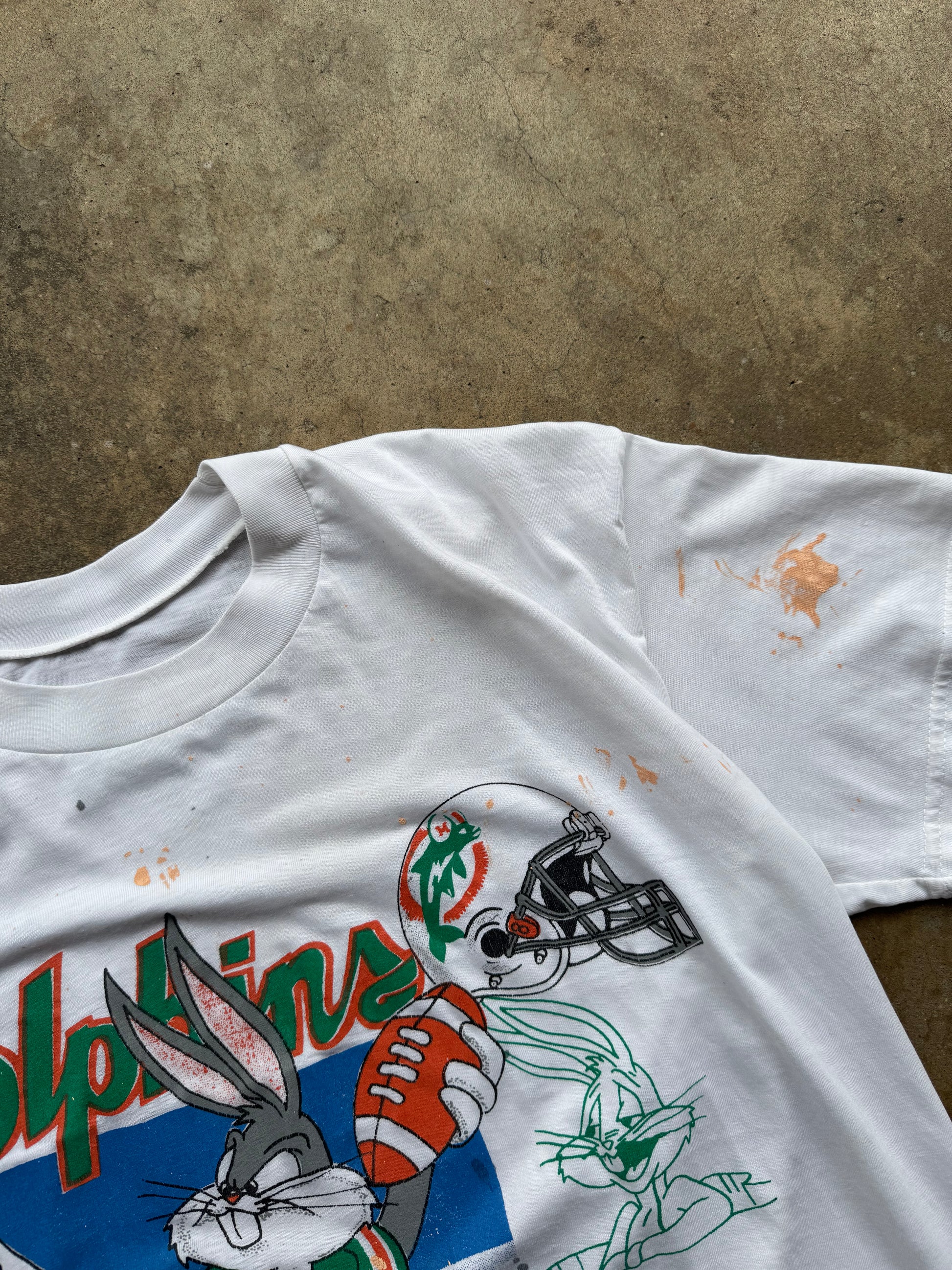 (M) 90s Miami Dolphins Loony Tunes Paint Splatter Tee