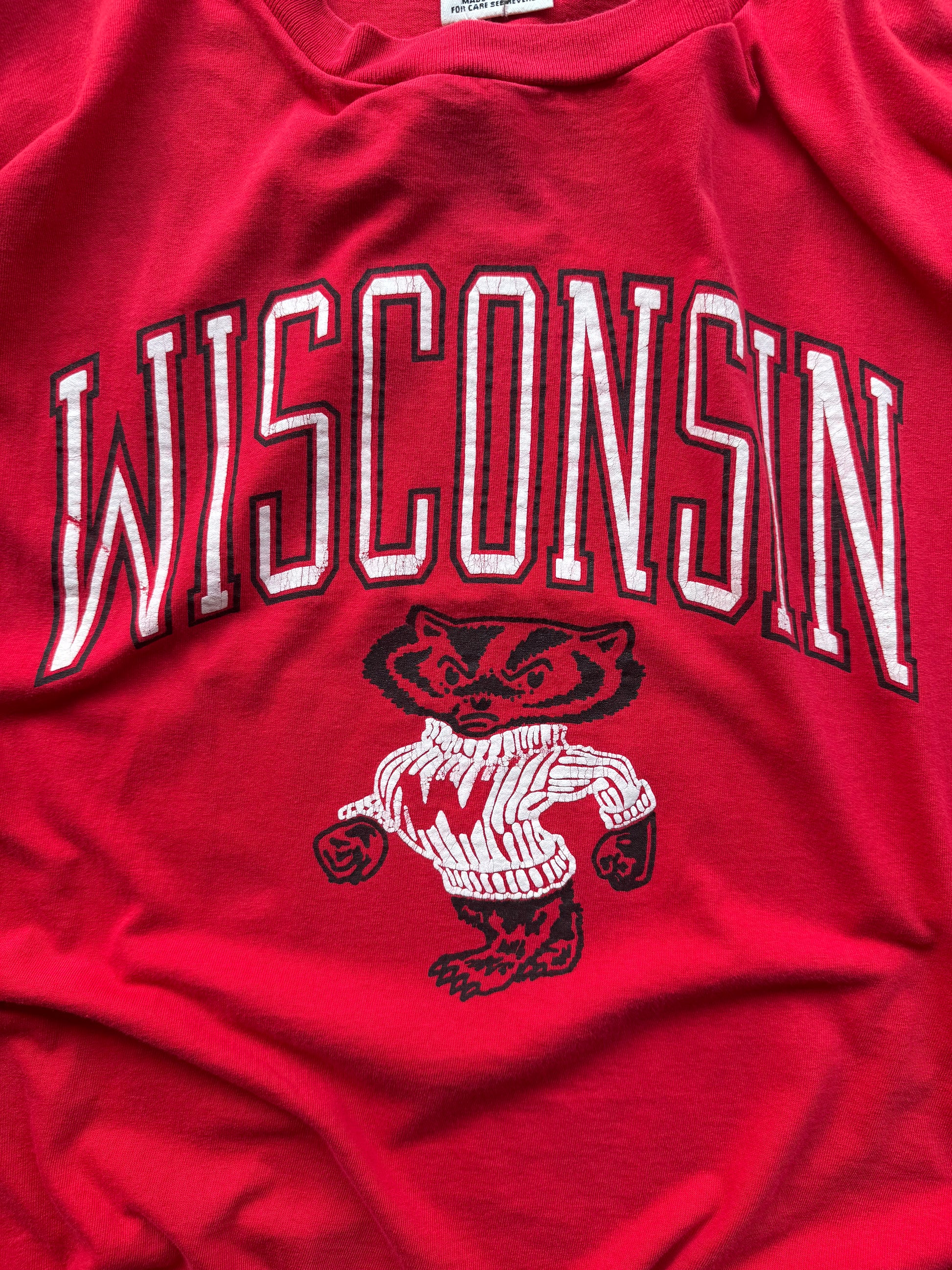 (L) 90s Wisconsin Badgers Logo Tee