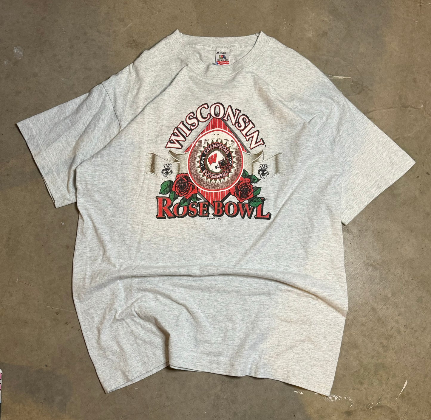 XL-90s Wisconsin Badgers “Rose Bowl” Vintage Tee