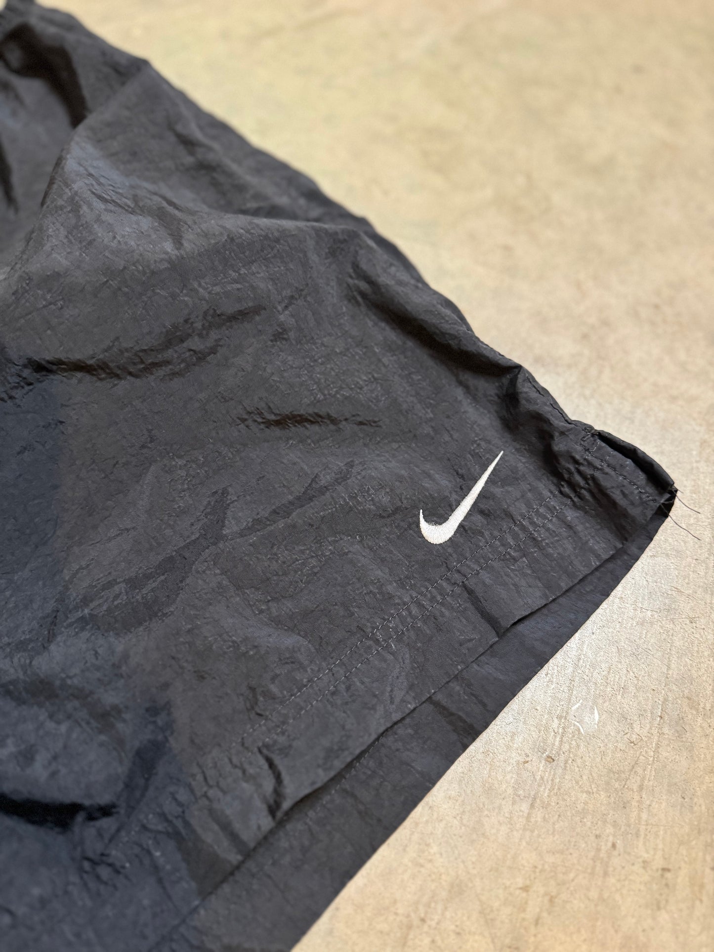 M-90s Vintage Nike Shorts