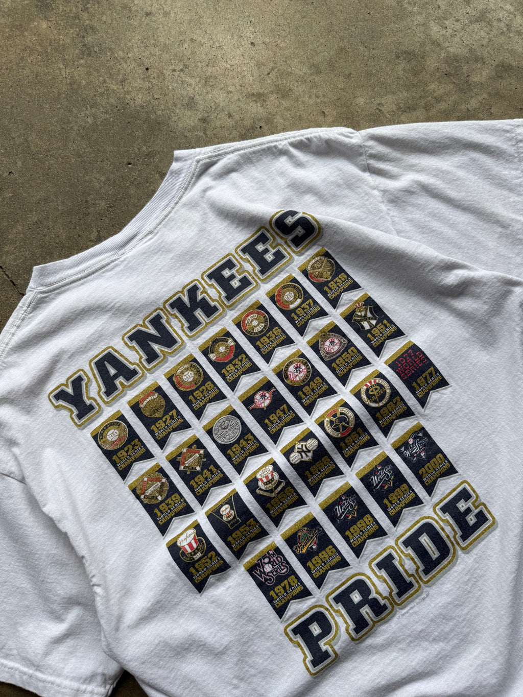 (L) 00s New York Yankees World Series Champs Tee