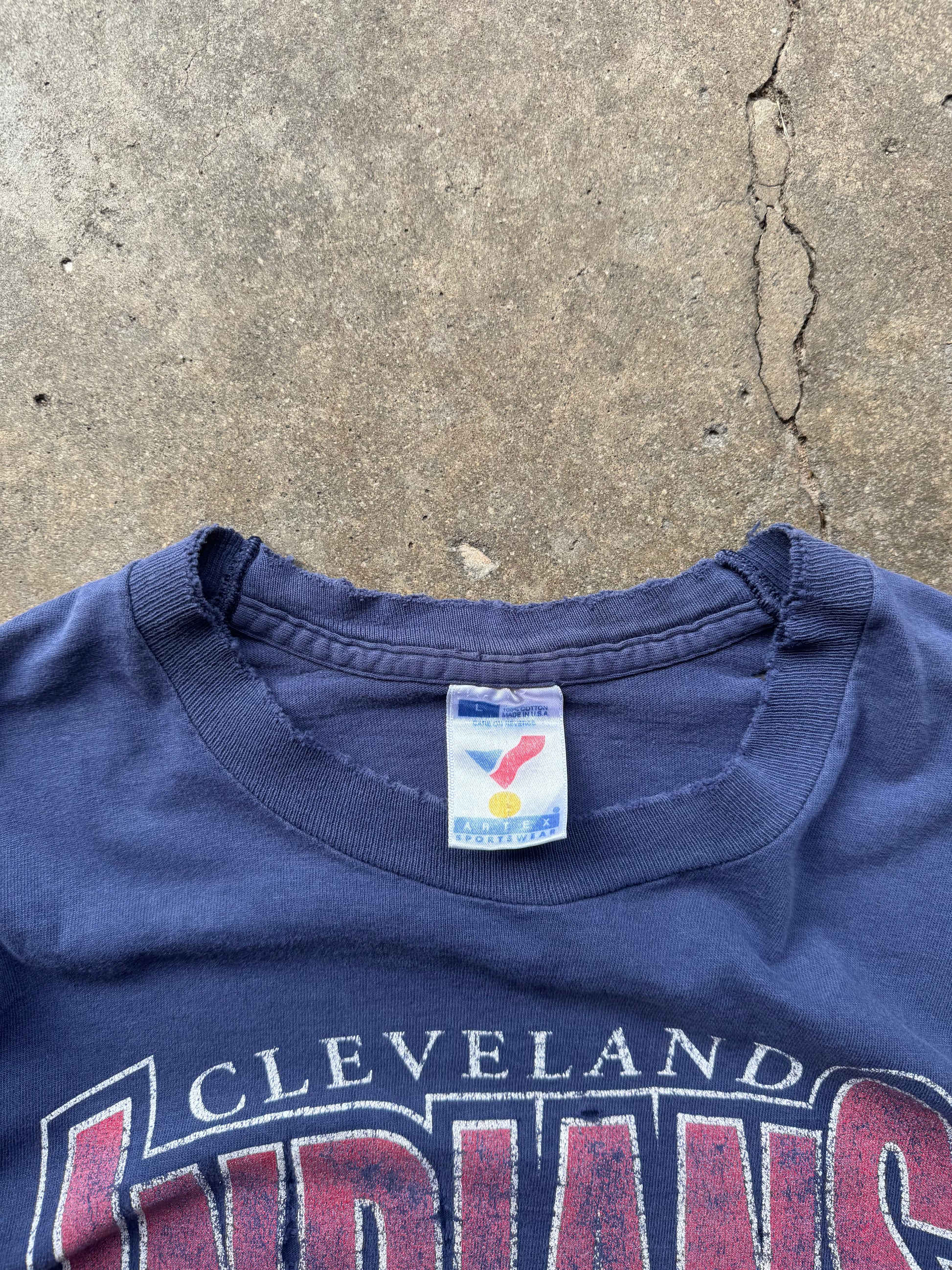 (L) 90s Cleveland Indians Thrashed Tee