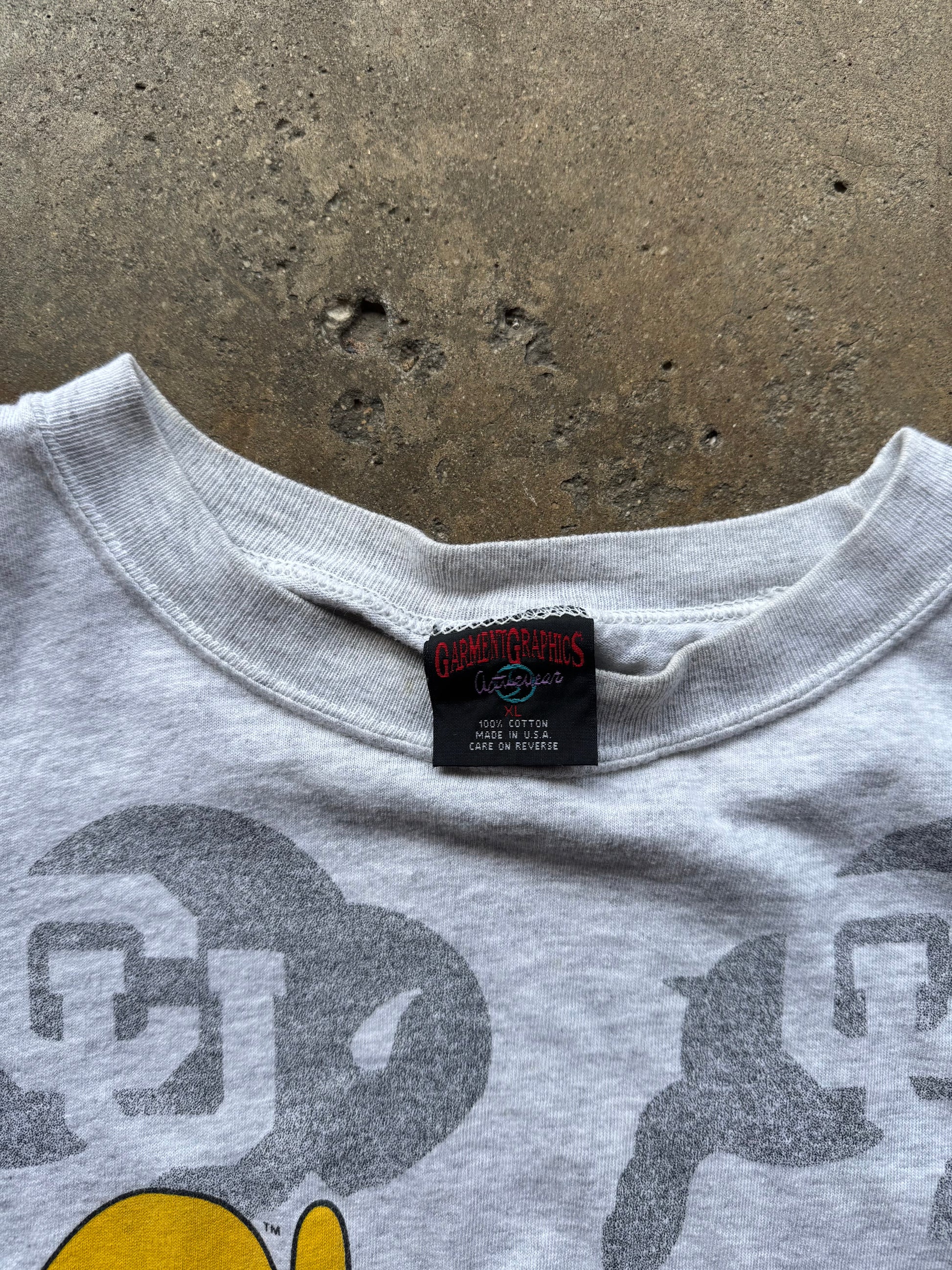 (XL) 90s University of Colorado AOP Graphic Tee