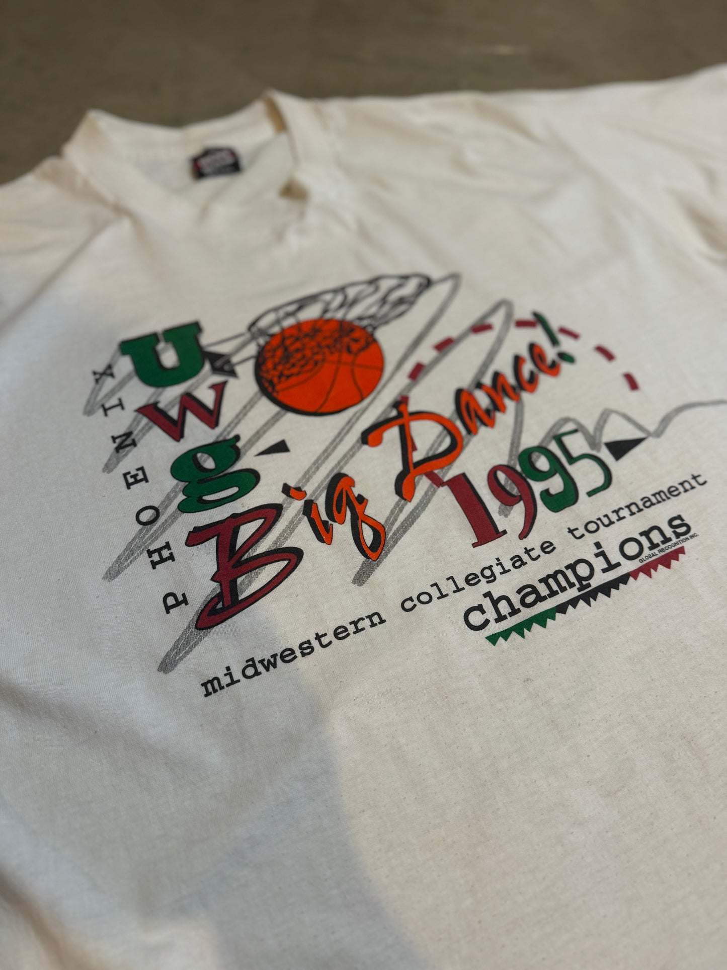 XL-90s University of Green Bay Vintage Tees