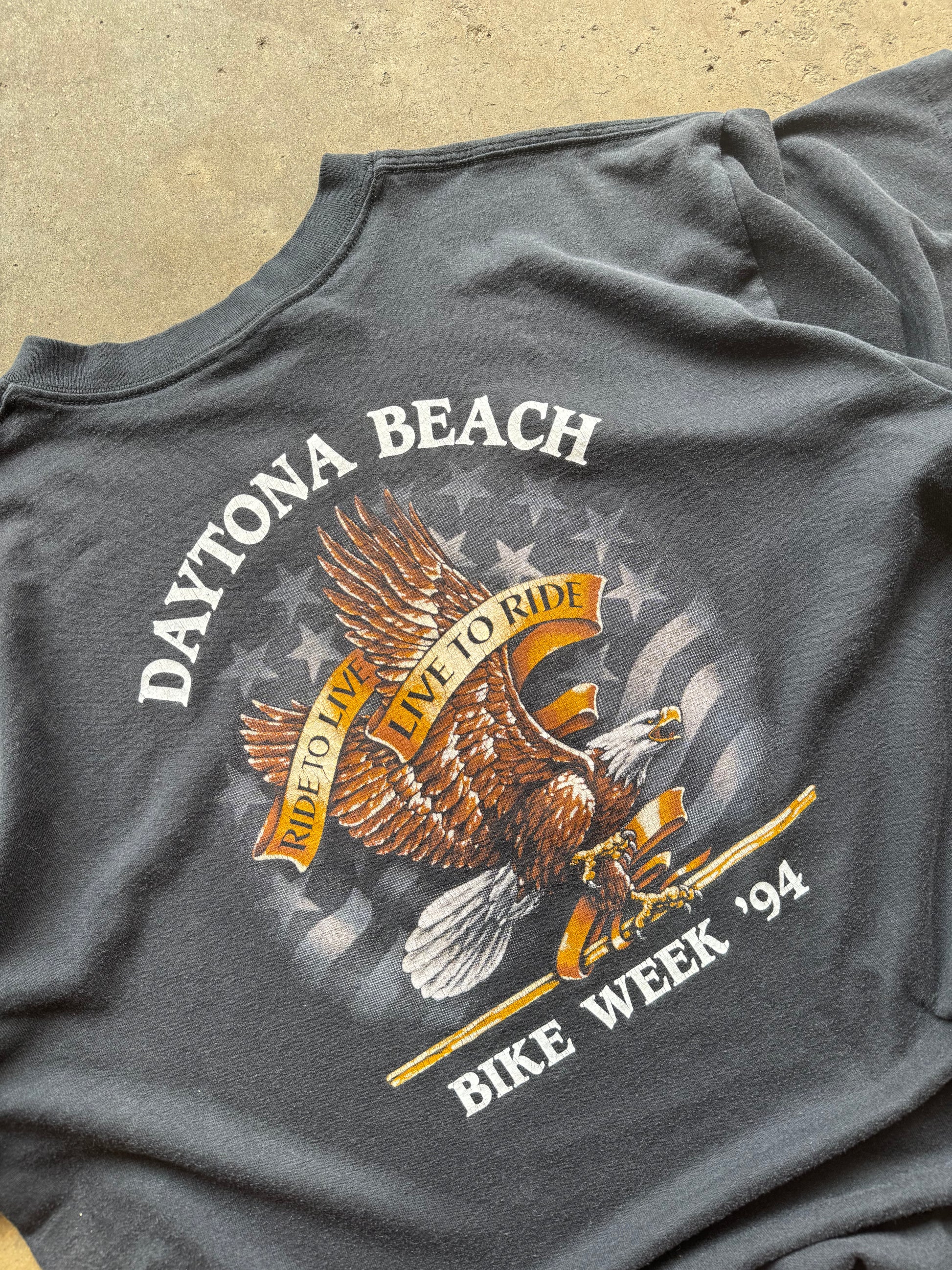 (XL) 90s Daytona Beach Wolf Print 3D Emblem Tee