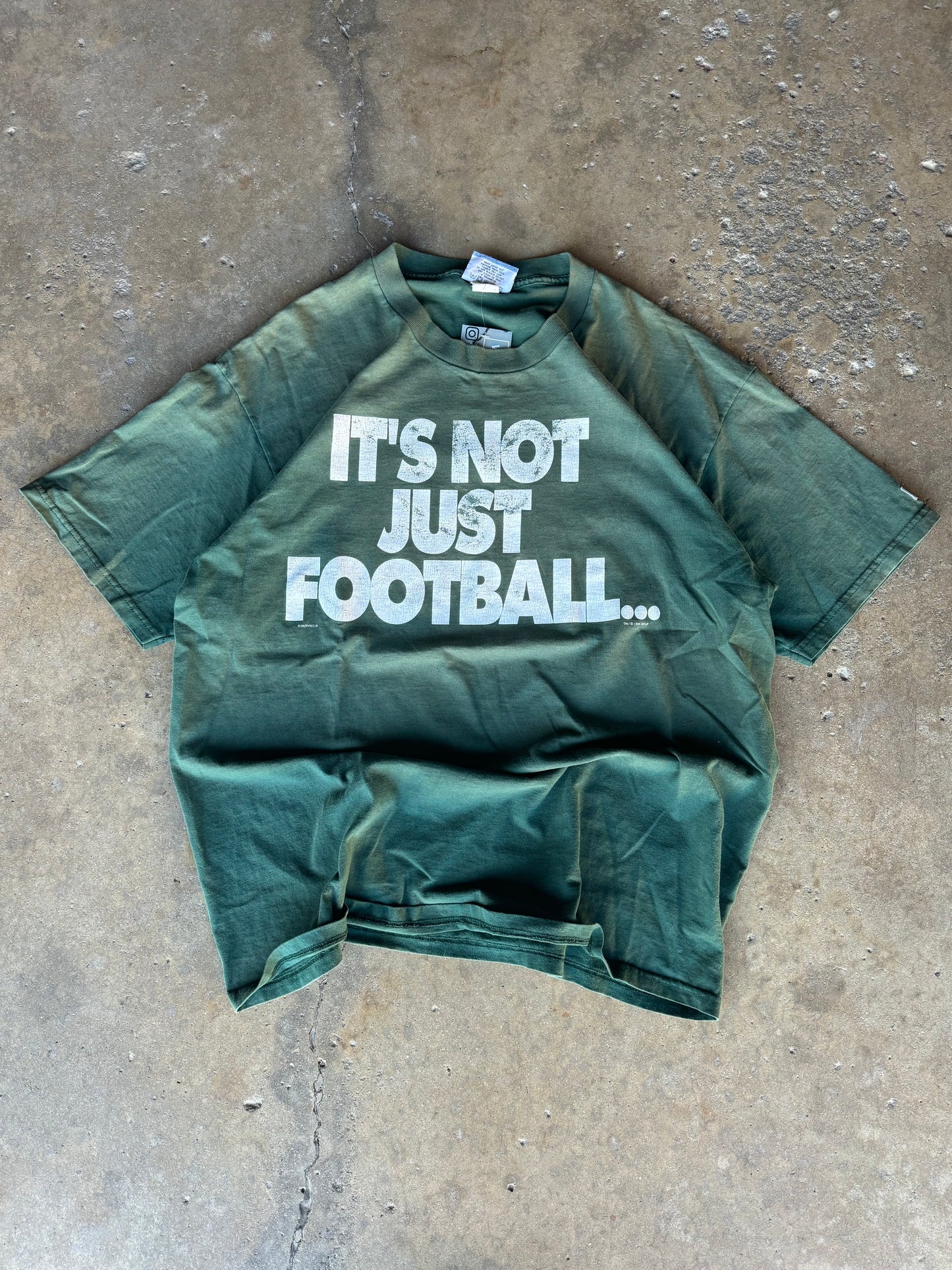 XL-90s Green Bay Packers “It’s Packers Football” Vintage tee