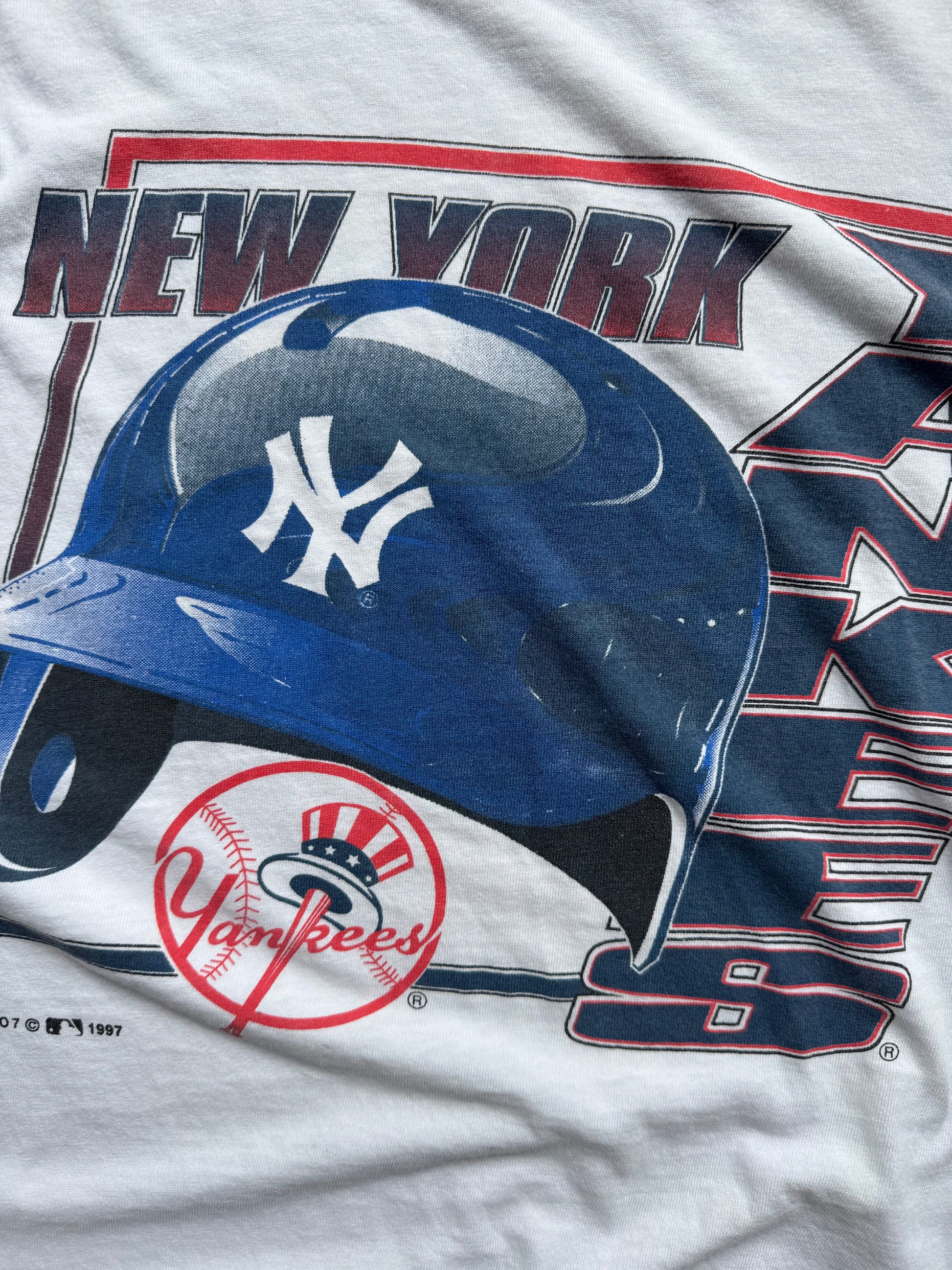 (XL) 90s New York Yankees Paint splatter Graphic Tee