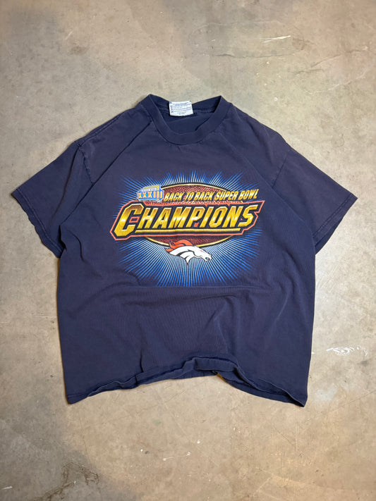 M - Vintage Denver Broncos Super Bowl Champs Tee