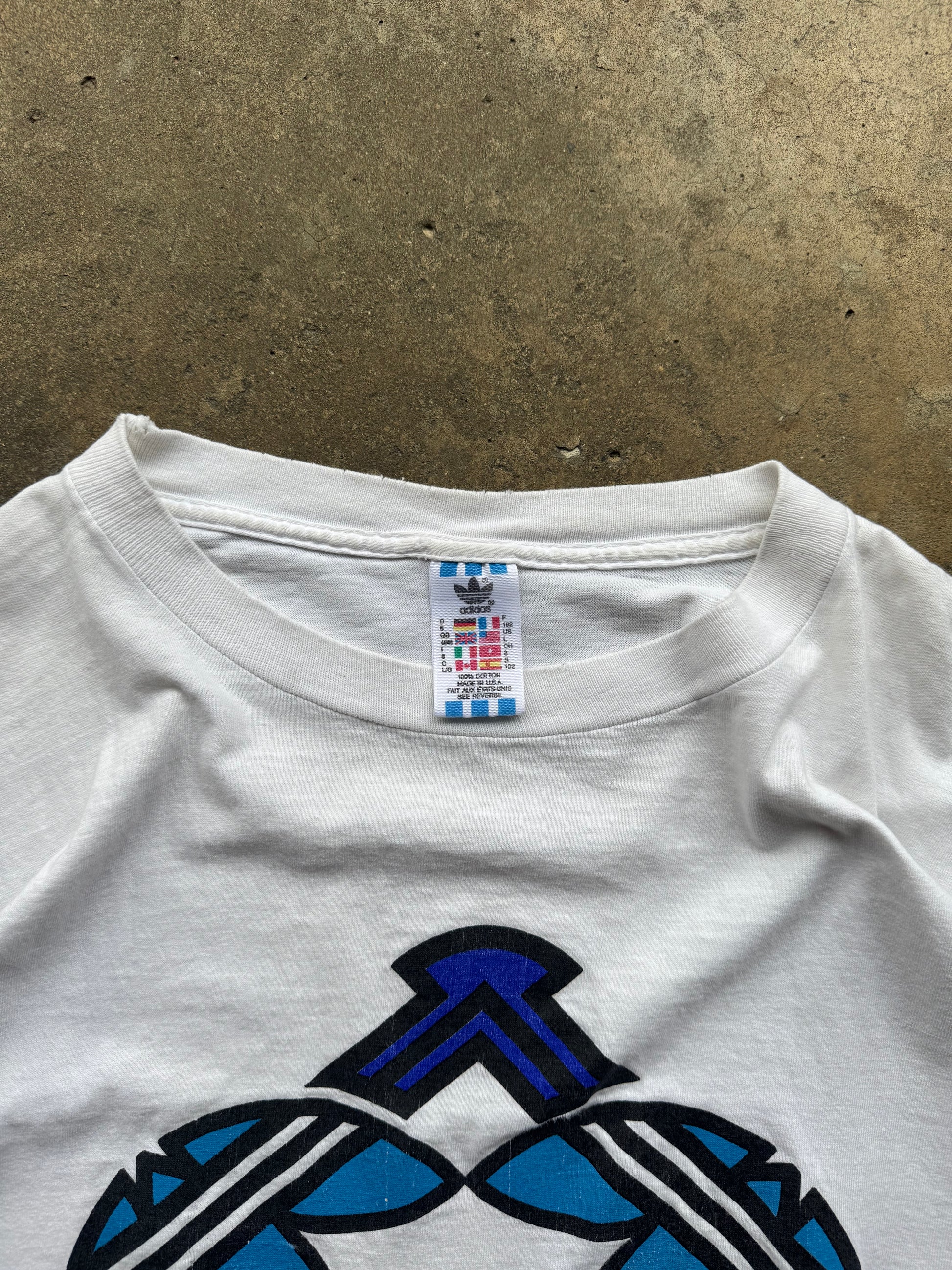 (L) 90s Cropped Adidas Graphic Tee