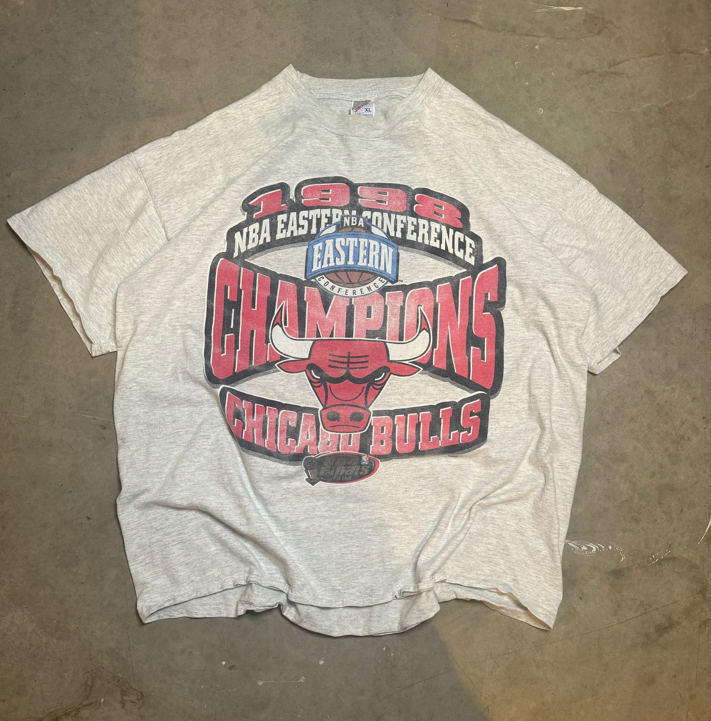 XL-90s Chicago Bulls Vintage Tee