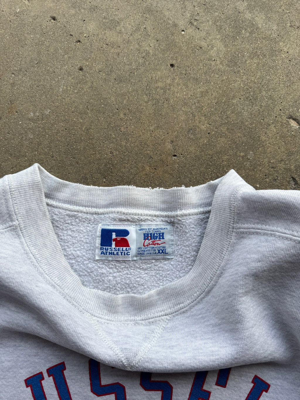 (XL) 90s Russell Athletic Logo Crewneck
