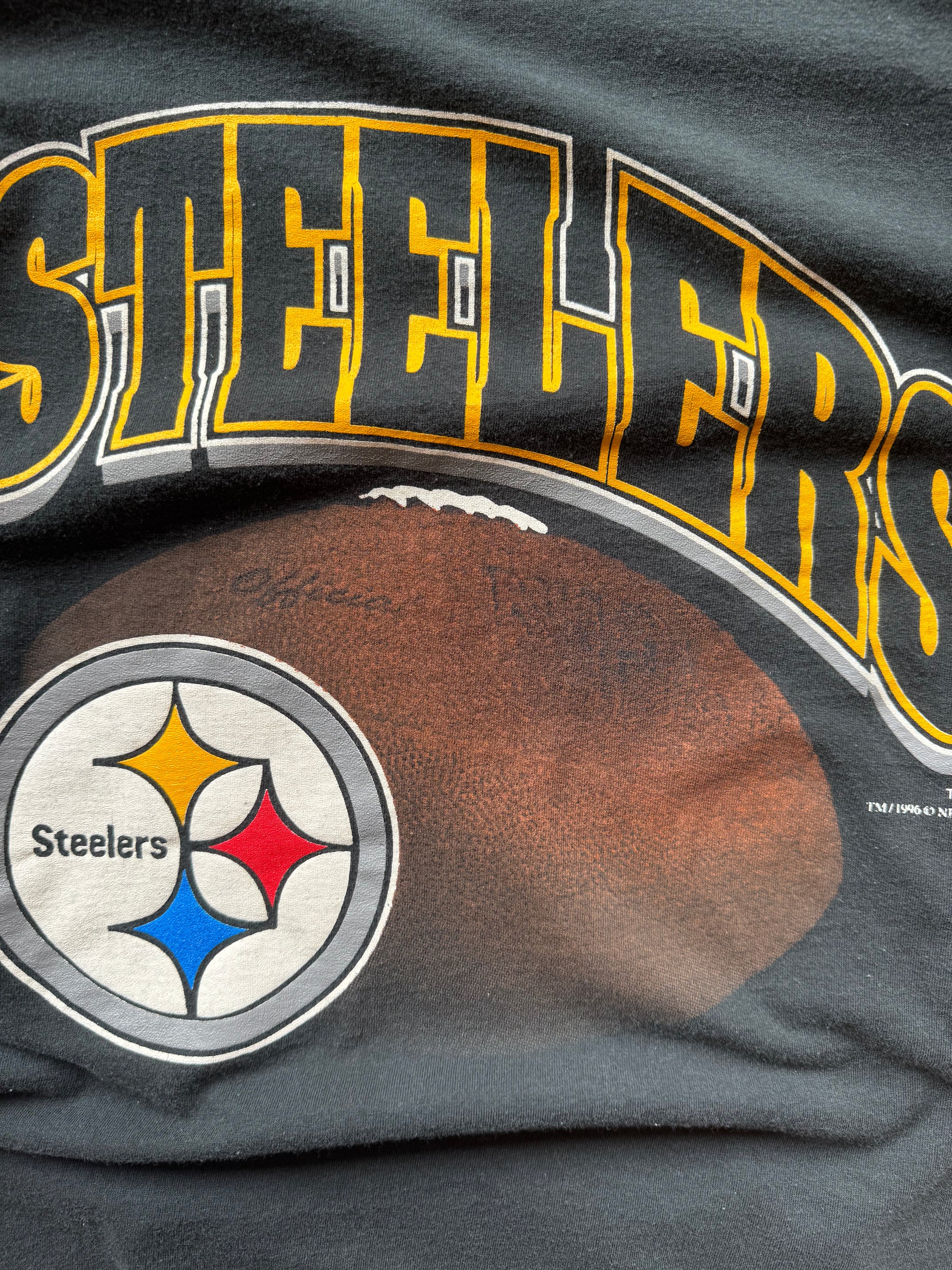 (S) 90s Pittsburg Steelers Graphic Tee