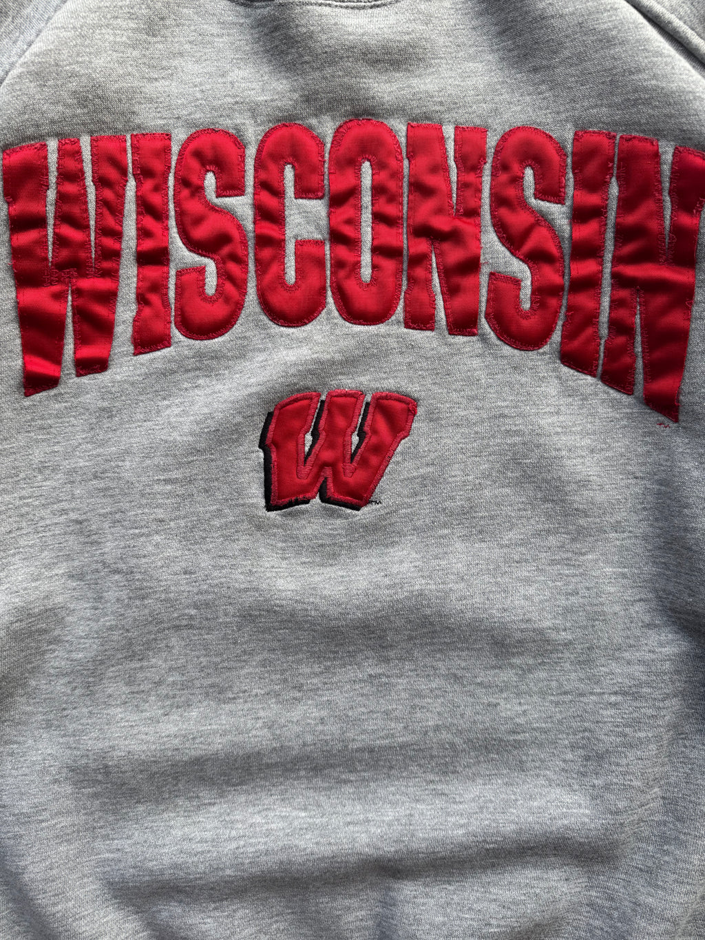 (XL) 90s Starter University of Wisconsin Crewneck