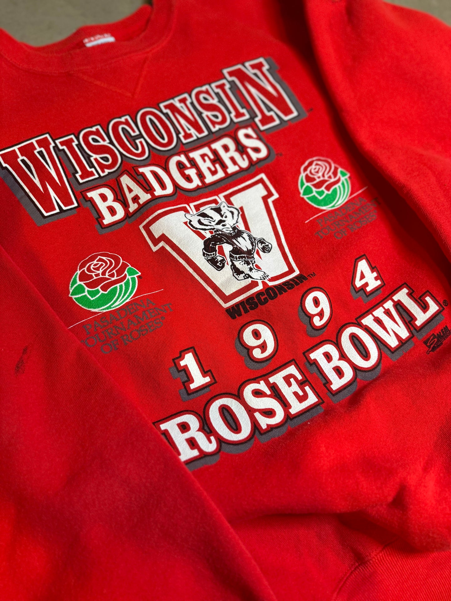 XL - Vintage Wisconsin Badgers Rose Bowl Crewneck