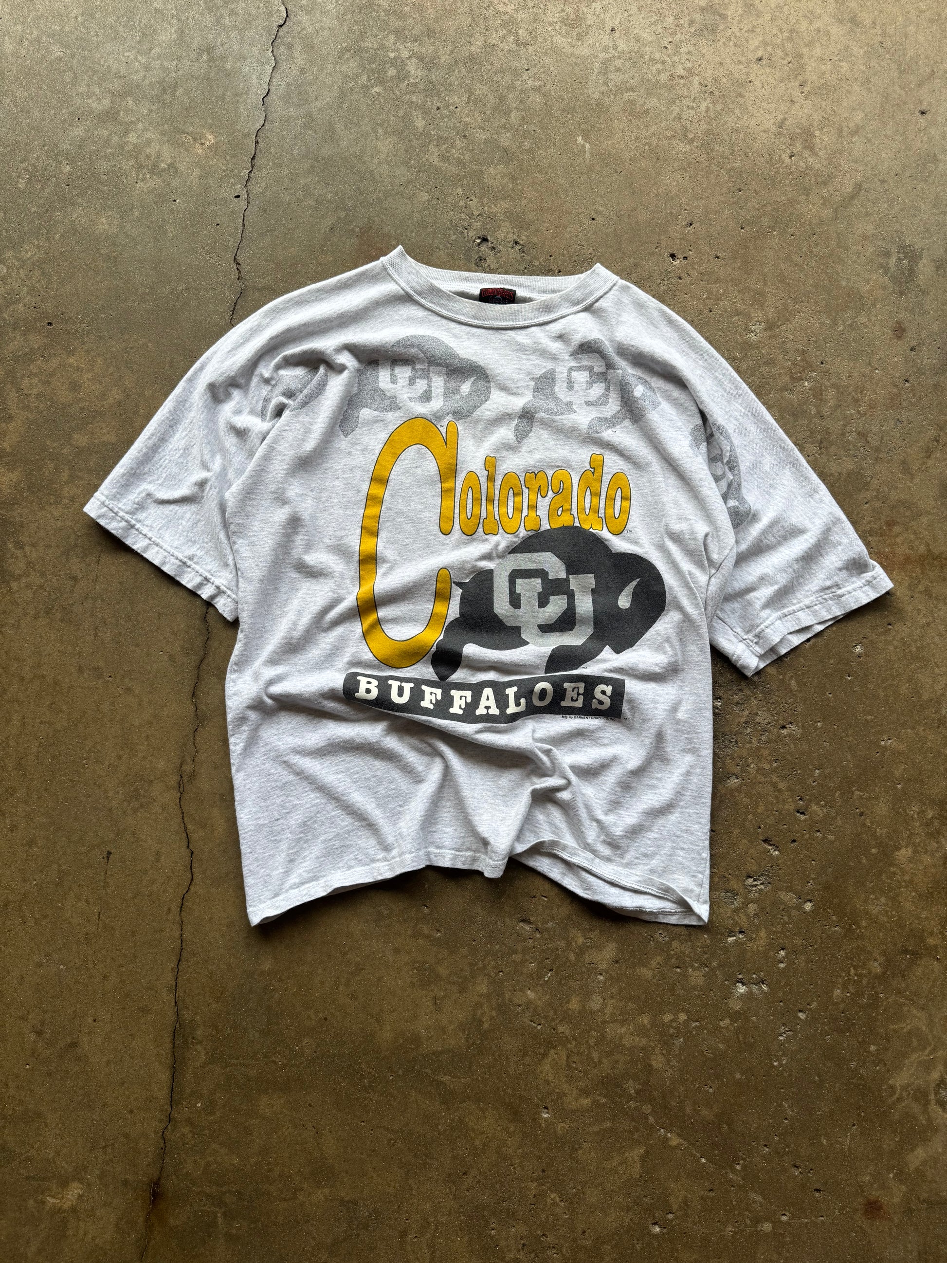 (XL) 90s University of Colorado AOP Graphic Tee