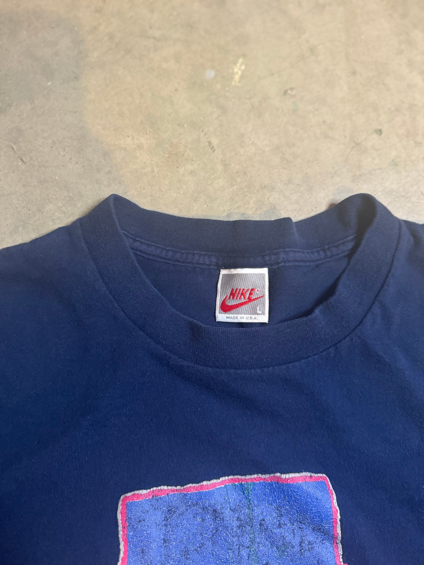 L-90s Nike Vintage Tee