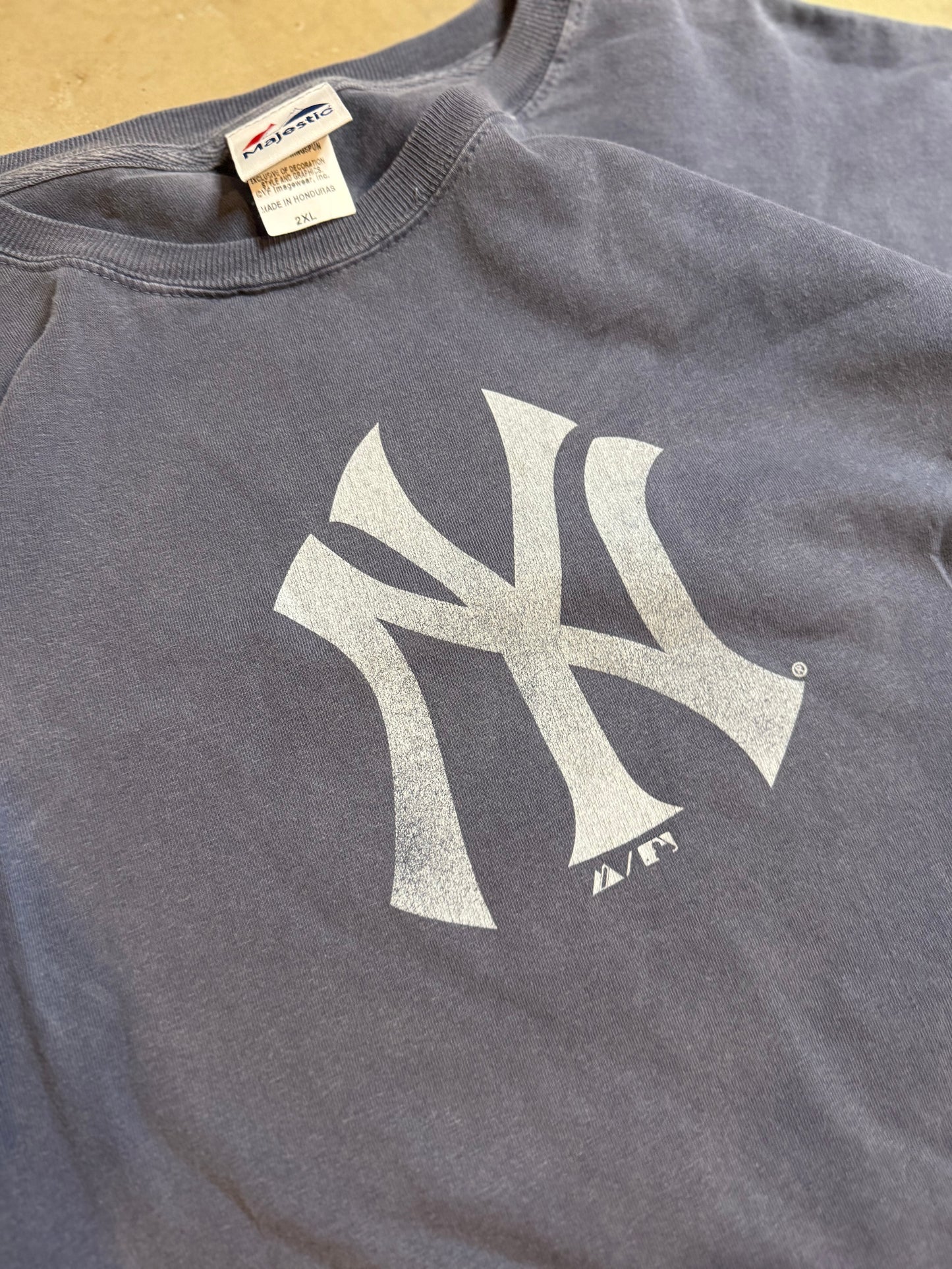 XXL - Vintage New York Yankees Center Logo Tee