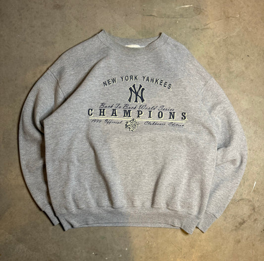 L - Vintage New York Yankees Crewneck