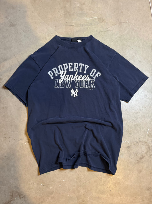 L - Vintage New York Yankees Tee