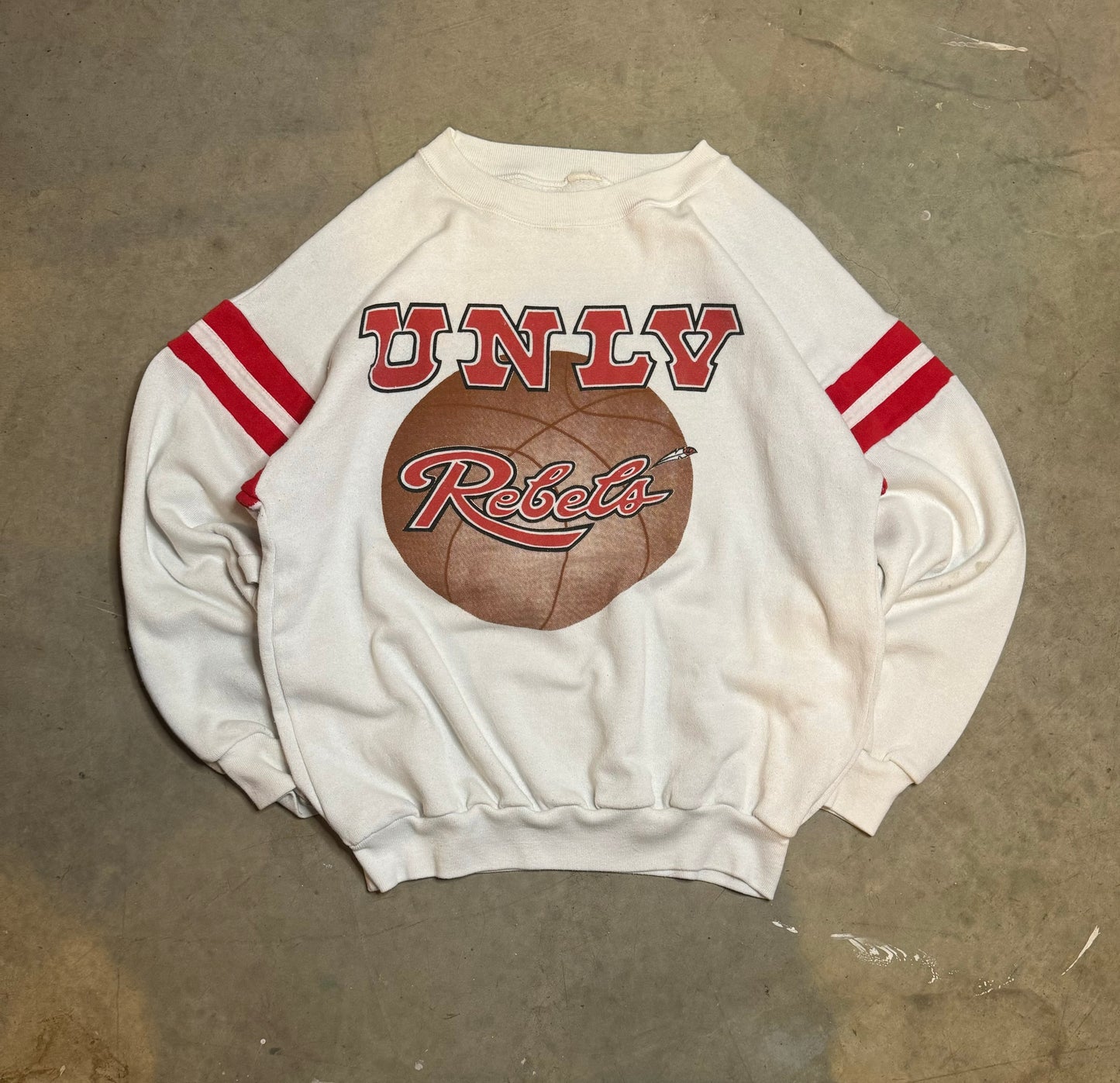 S-90s UNLV Basketball Vintage Crewneck