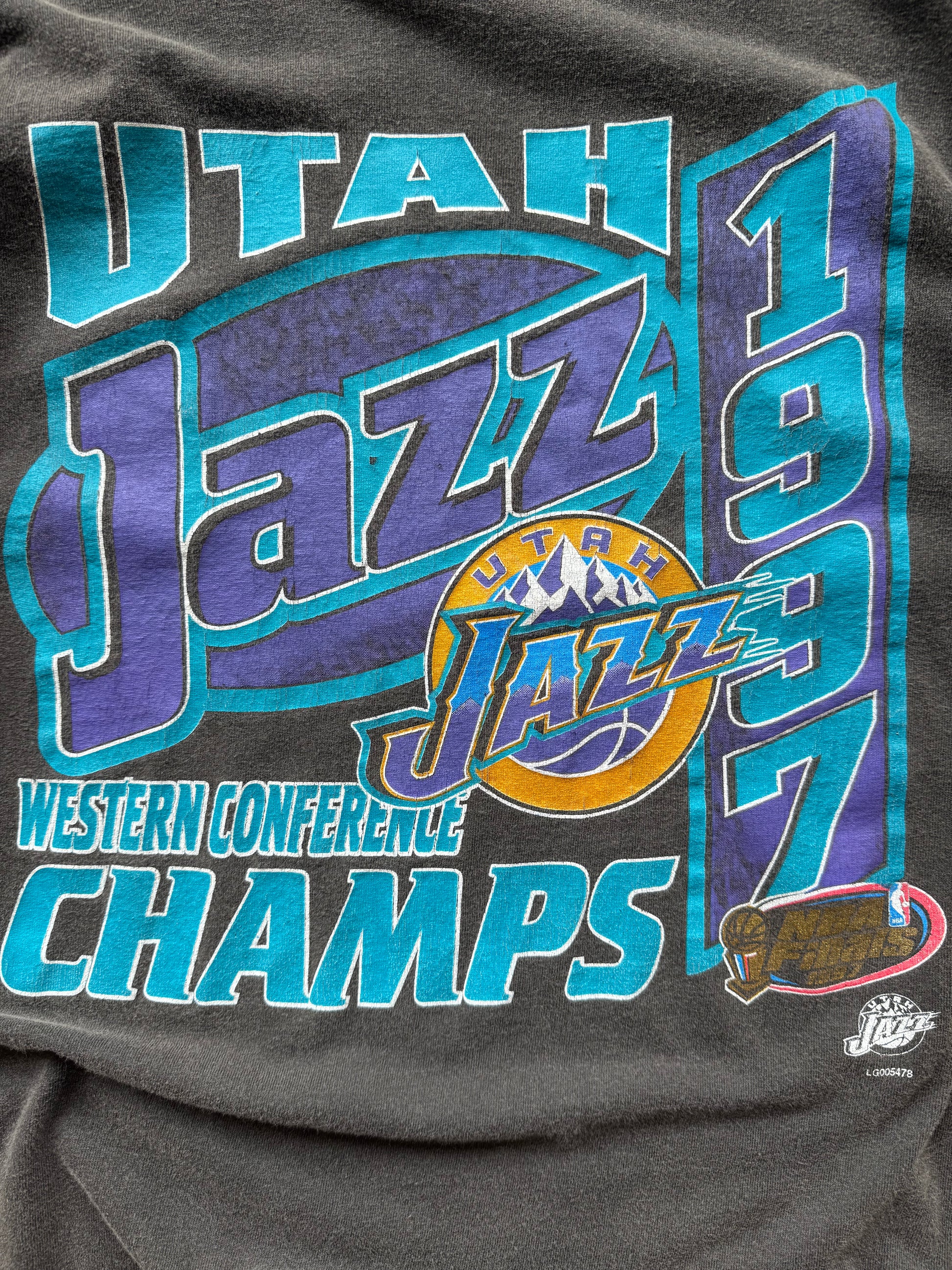 (L) 90s Faded Utah Jazz Conference Champs Tee