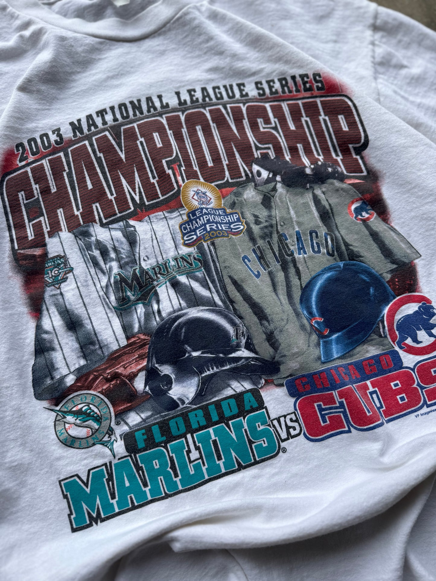 XL - Vintage Chicago Cubs vs. Seatle Mariners Tee