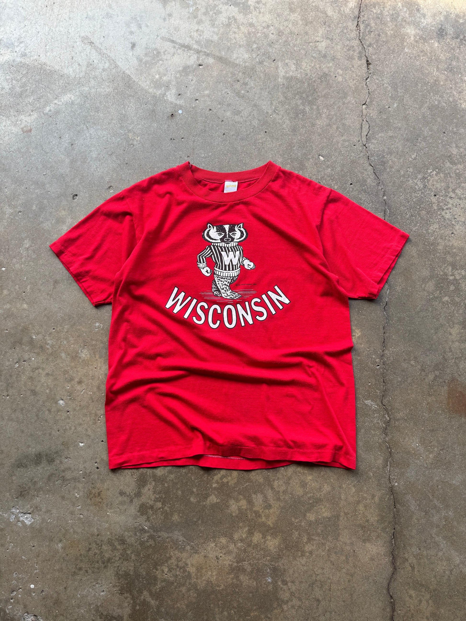 (L) 80s Wisconsin badgers Graphic Tee