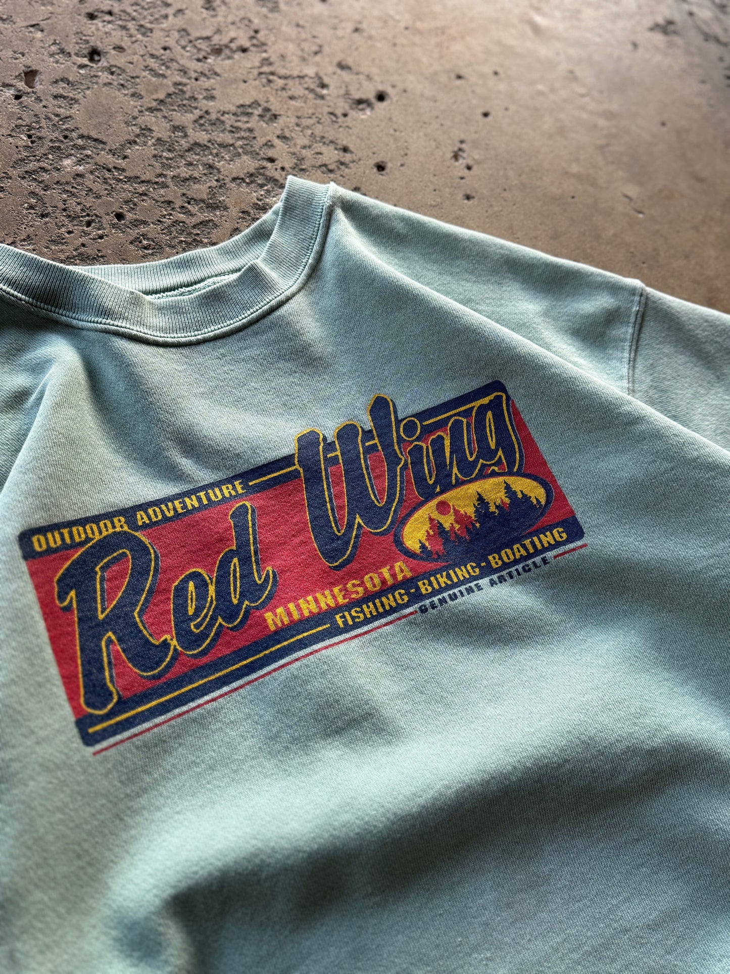 M - Vintage Nature 'Red Wing Minnesota' Crewneck