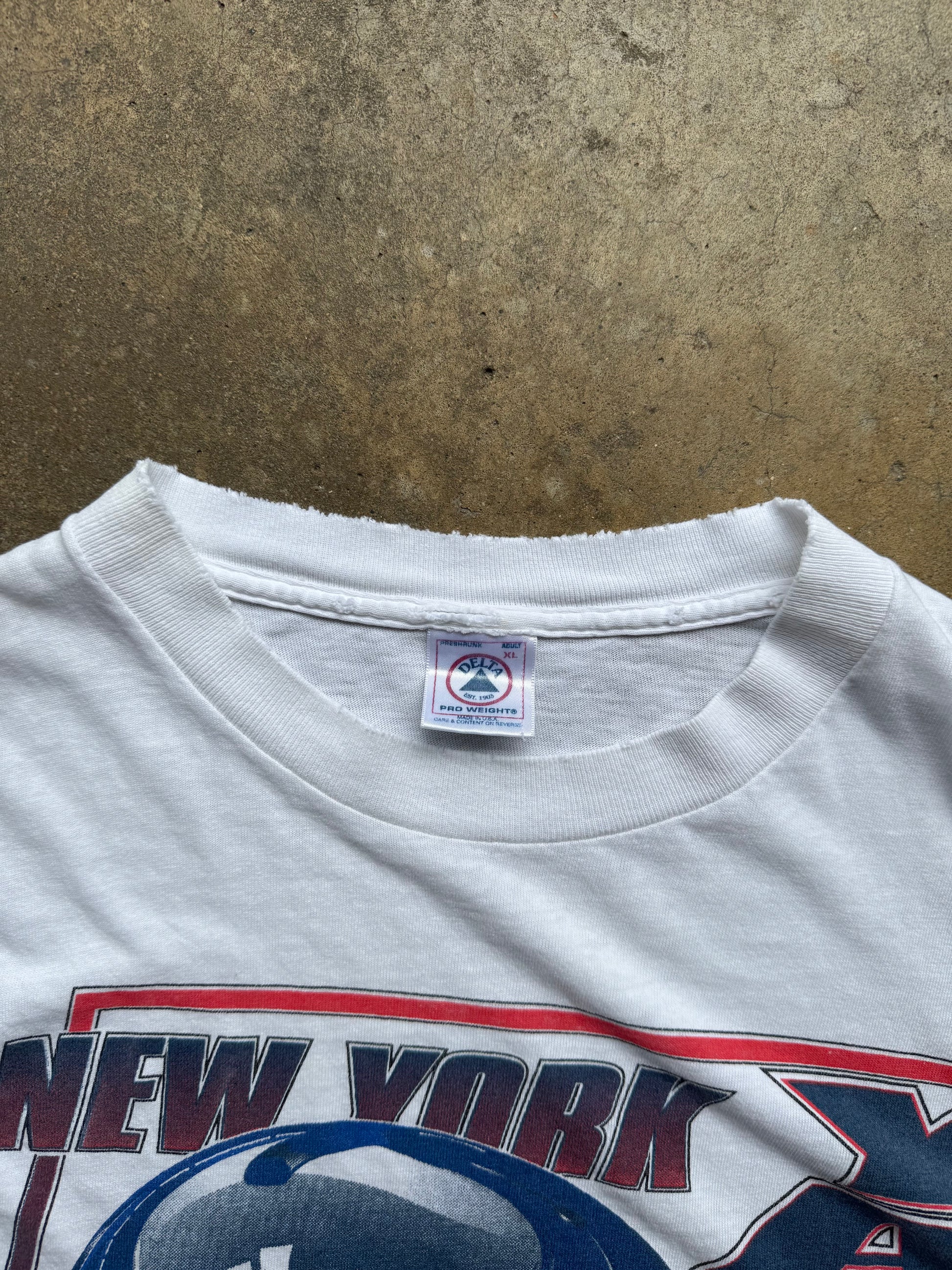 (XL) 90s New York Yankees Paint splatter Graphic Tee