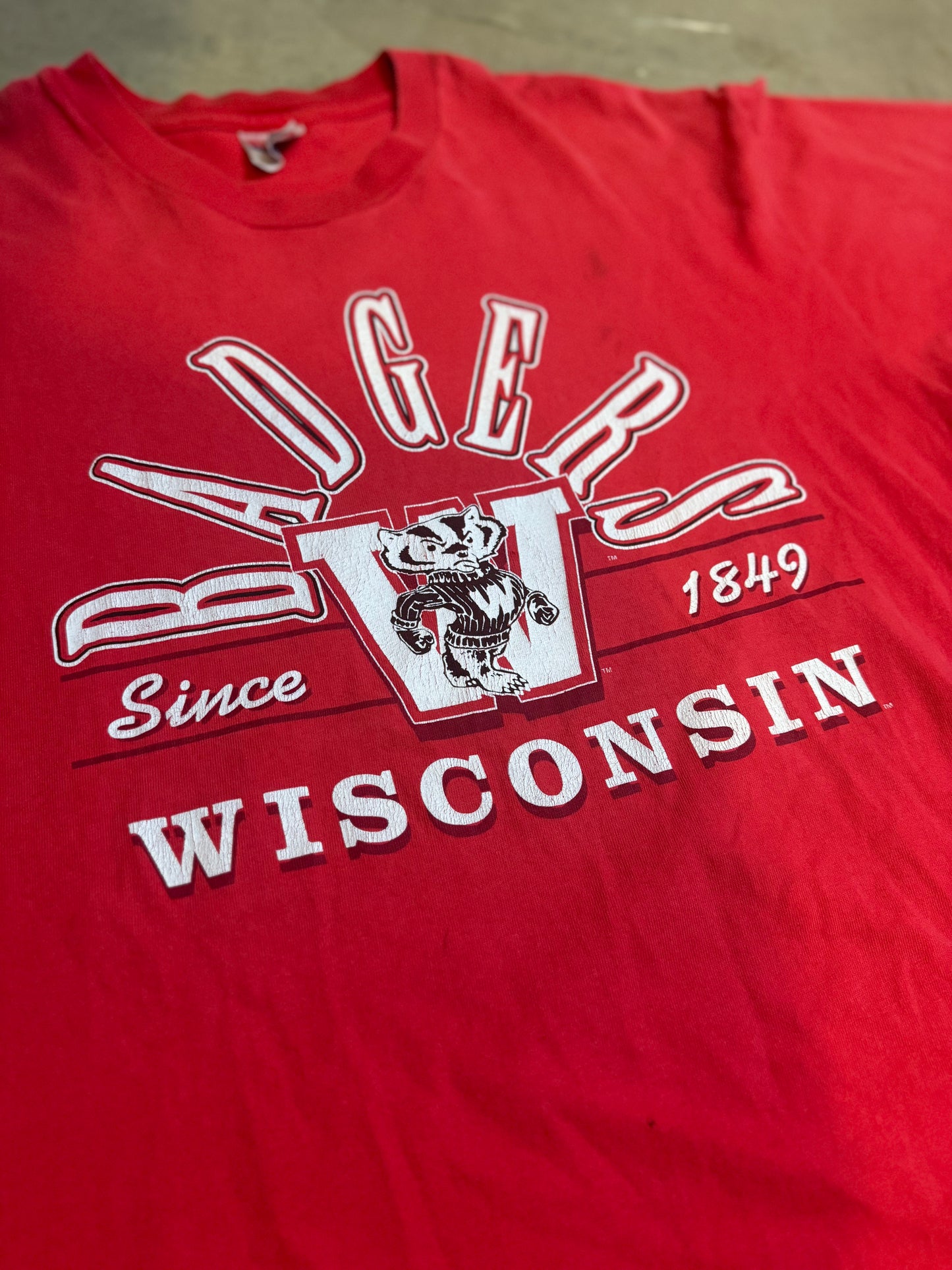 L-90s Wisconsin Badgers Thrashed Vintage Tee