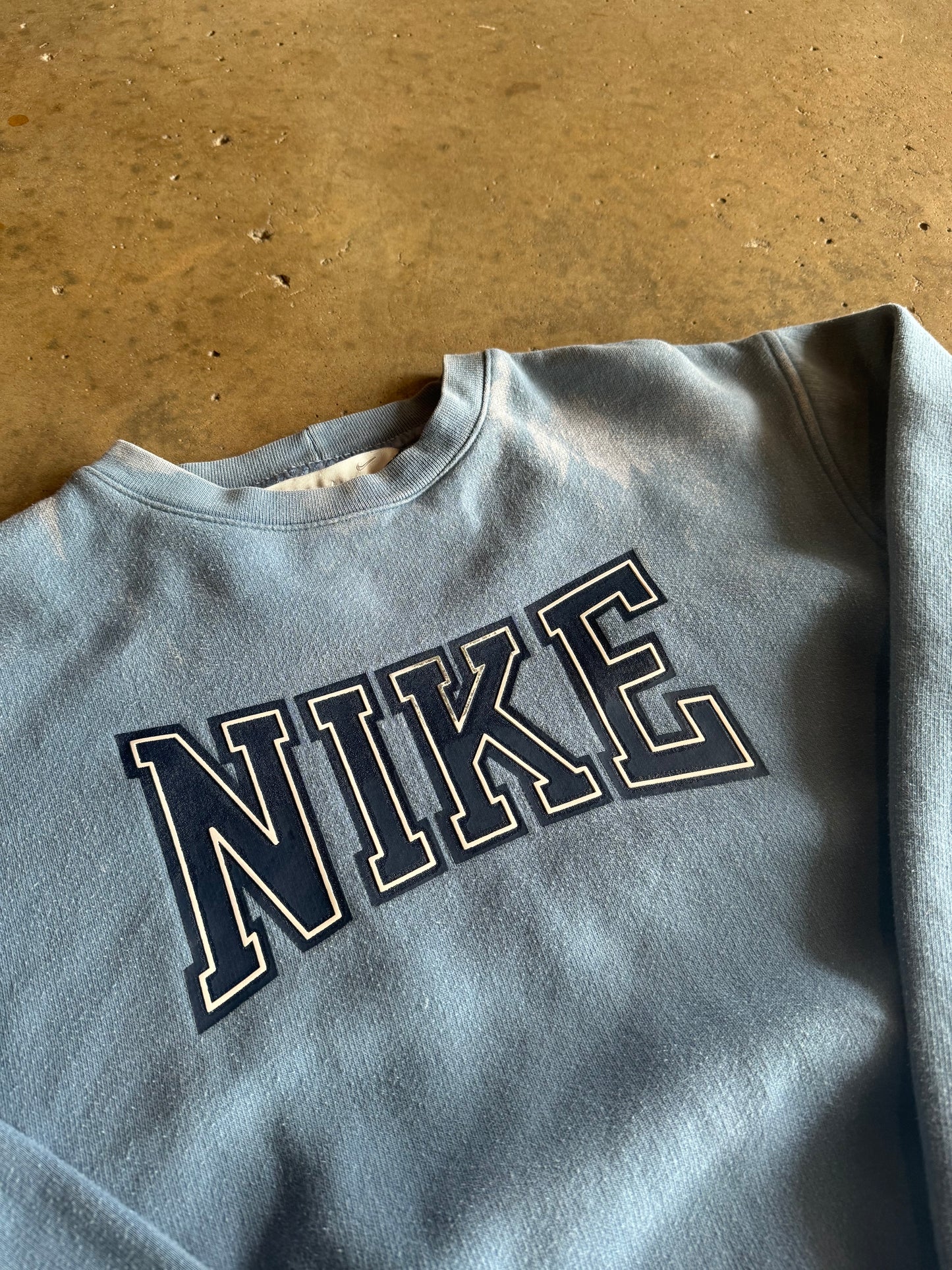 L - Vintage Nike Spell Out Crewneck