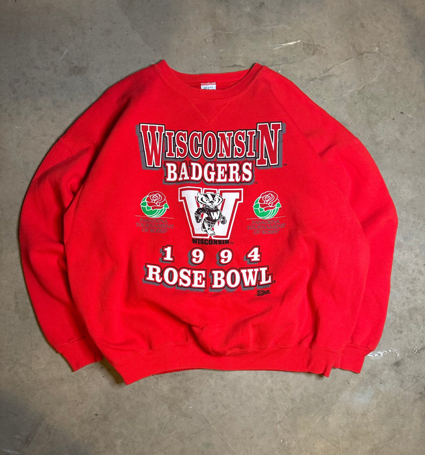 XL - Vintage Wisconsin Badgers Rose Bowl Crewneck