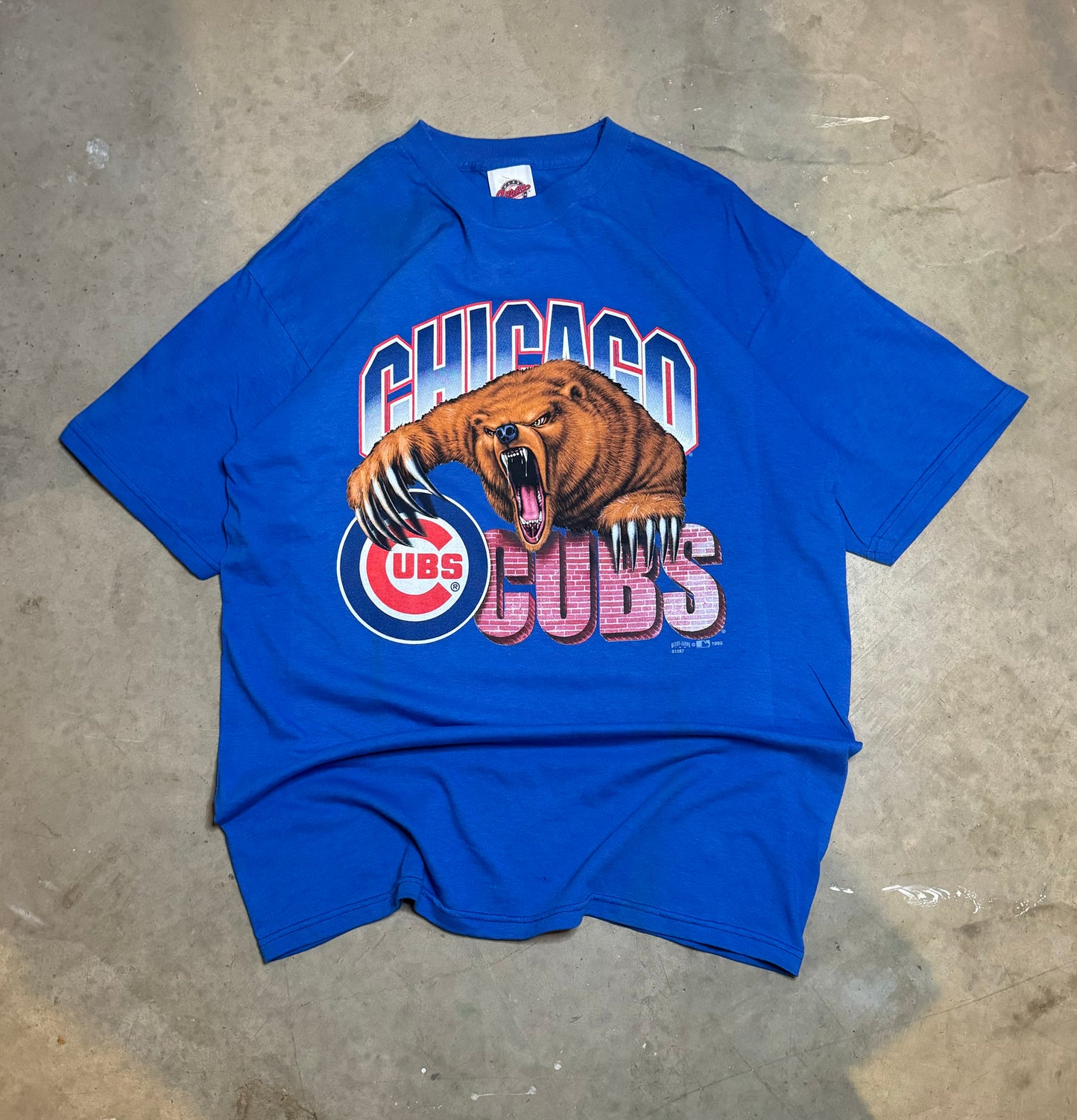 XL-90s Chicago Cubs Vintage Tee