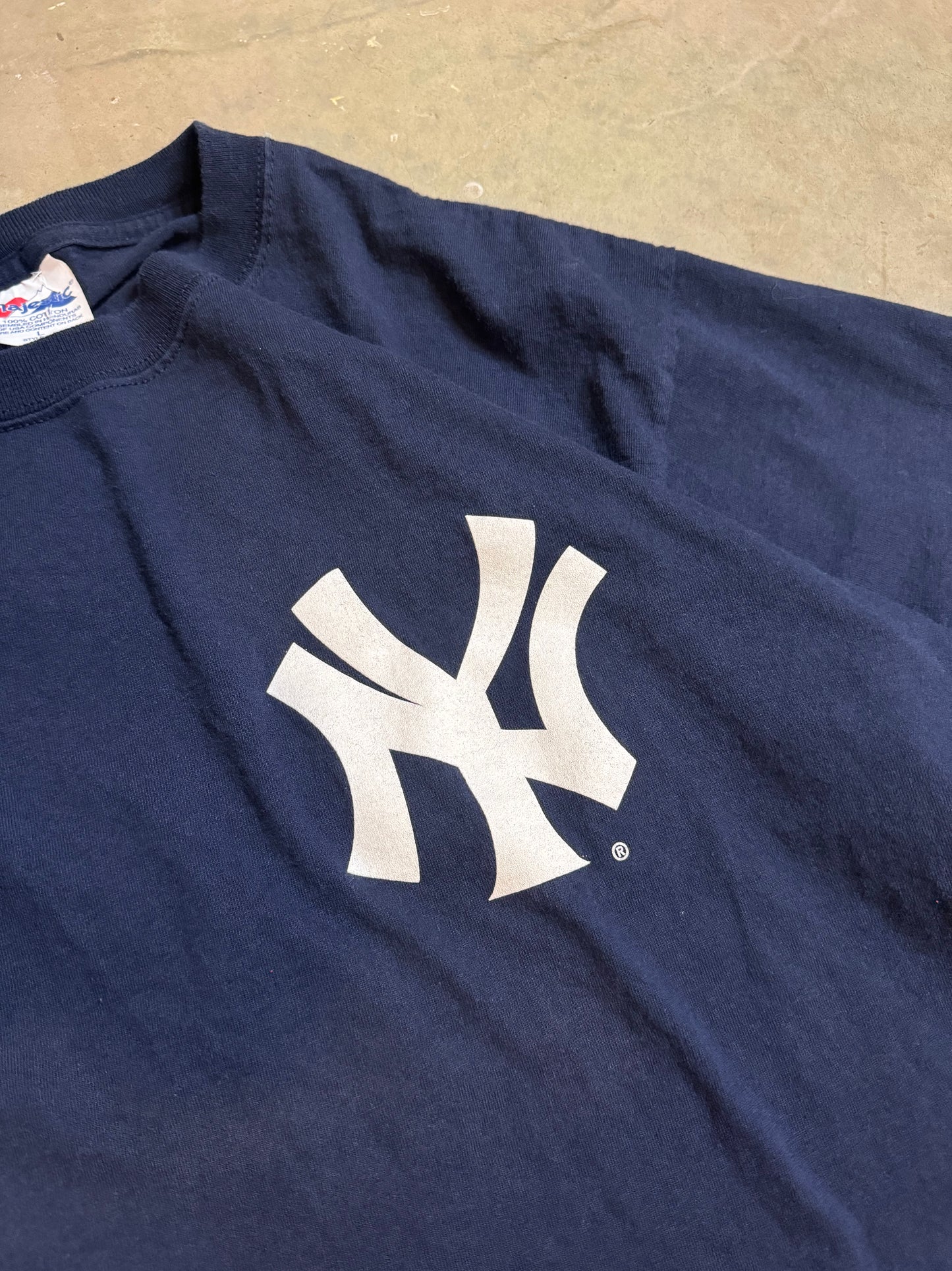 L - Vintage New York Yankees 'Derik Jeter' Tee