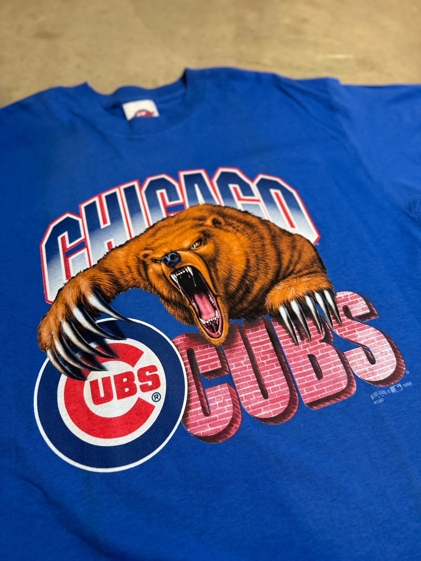 XL-90s Chicago Cubs Vintage Tee