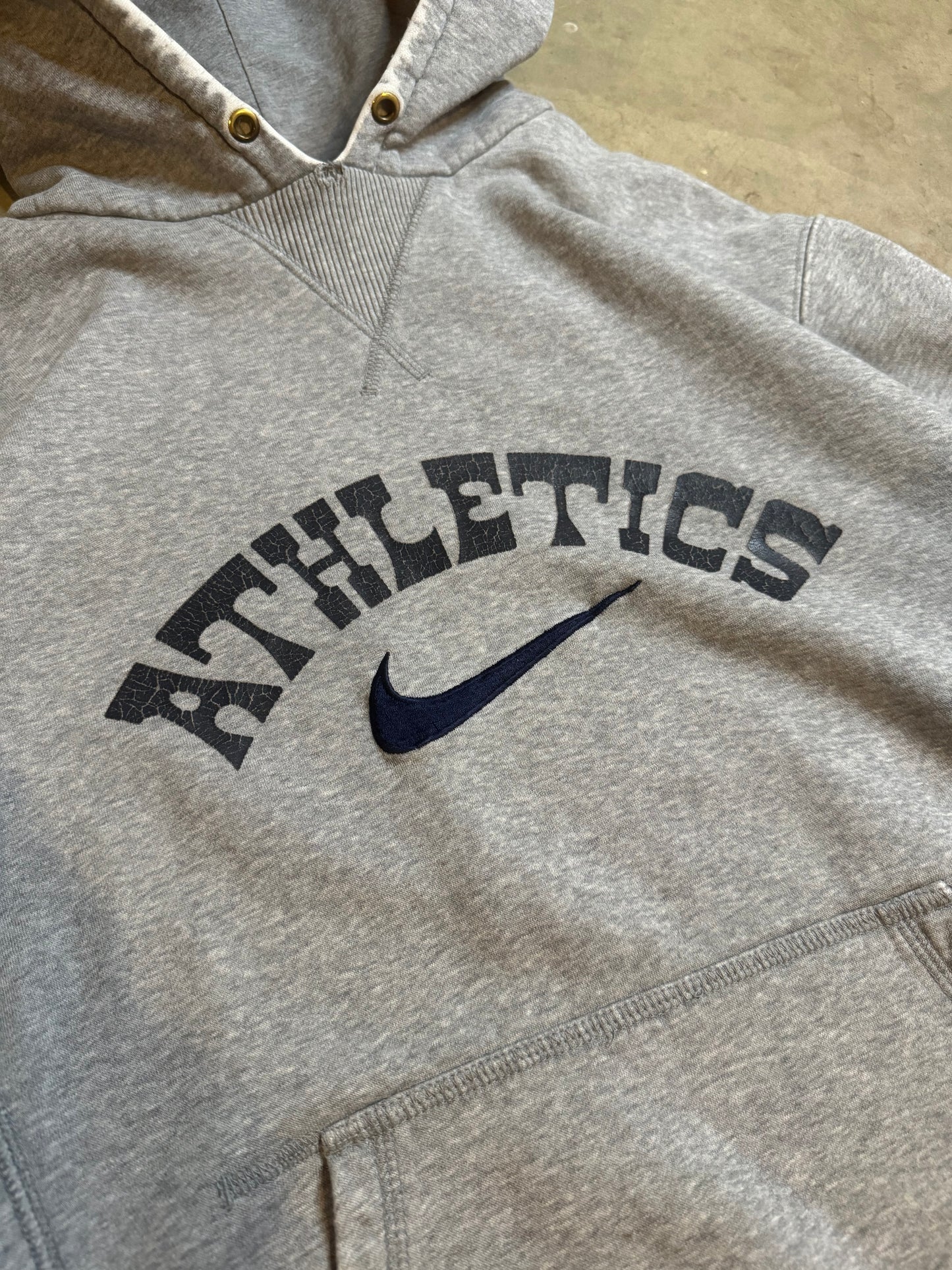 XL - Vintage Nike Athletic Hoodie