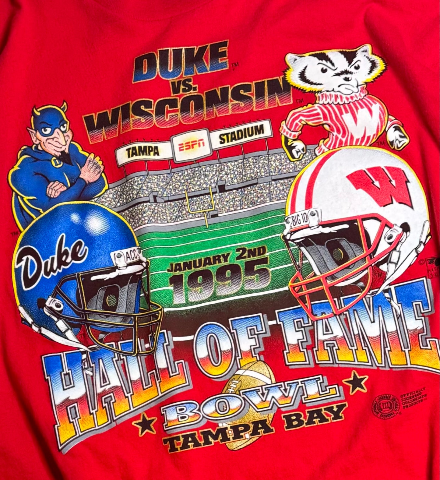 XXL - Vintage Wisconsin Badgers vs Duke Tee