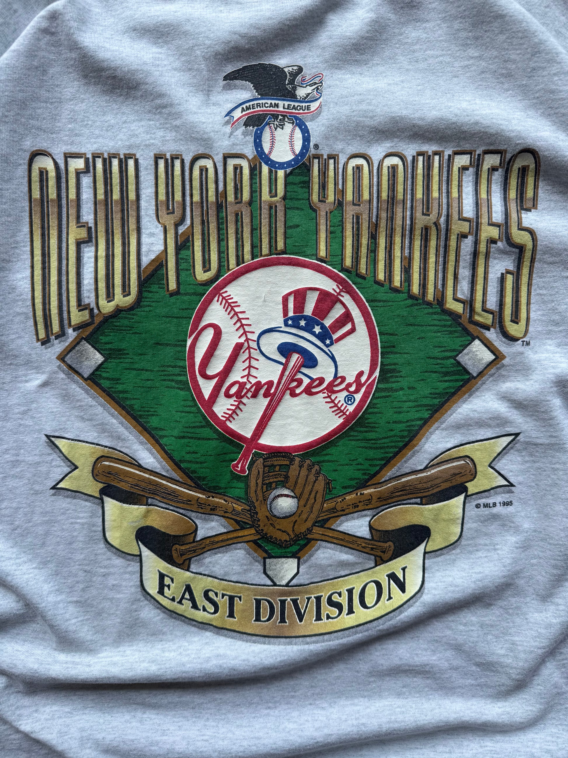 (XL) 90s New York Yankees Graphic Tee