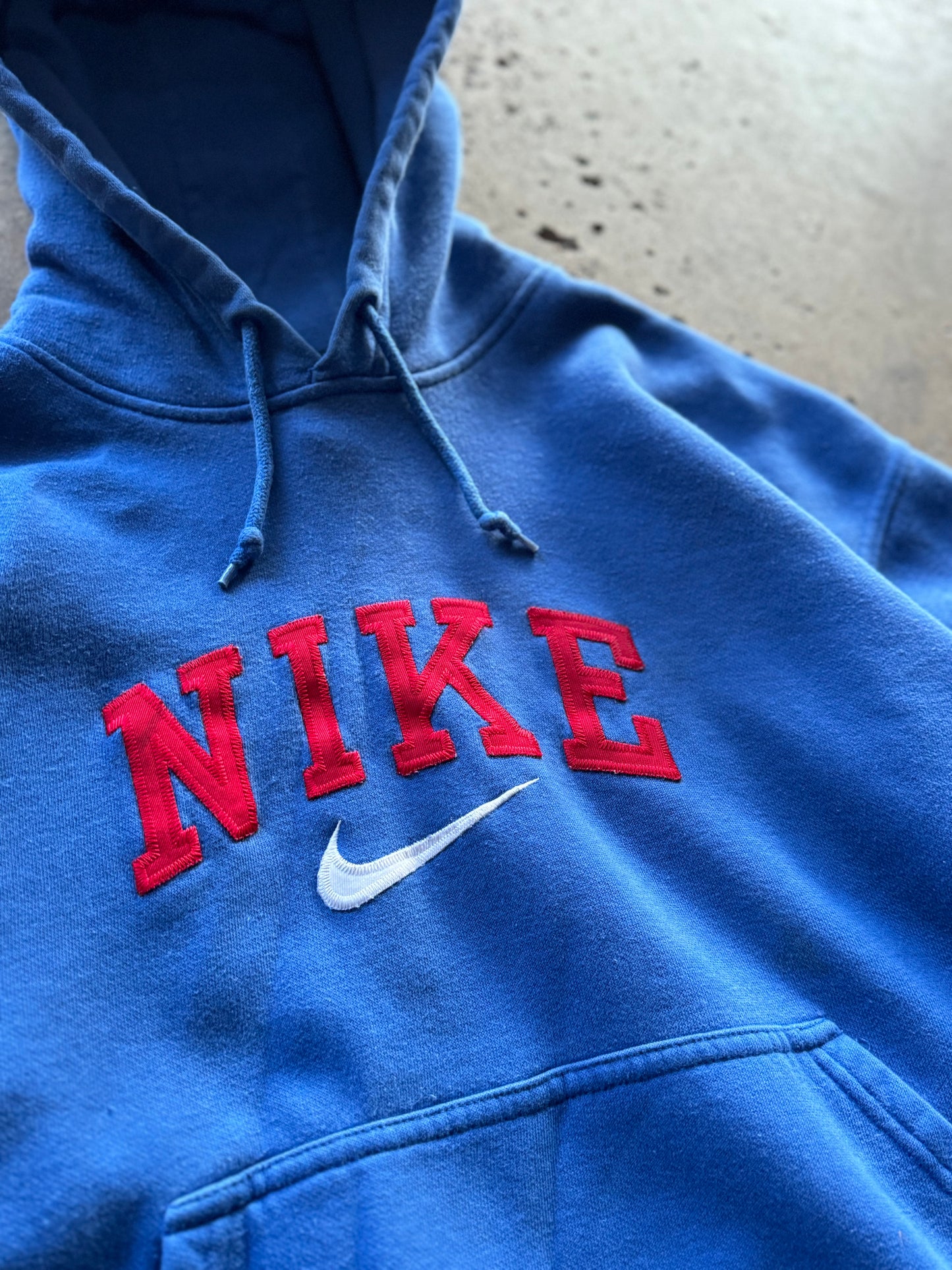 M - Vintage Nike Spell Out Hoodie