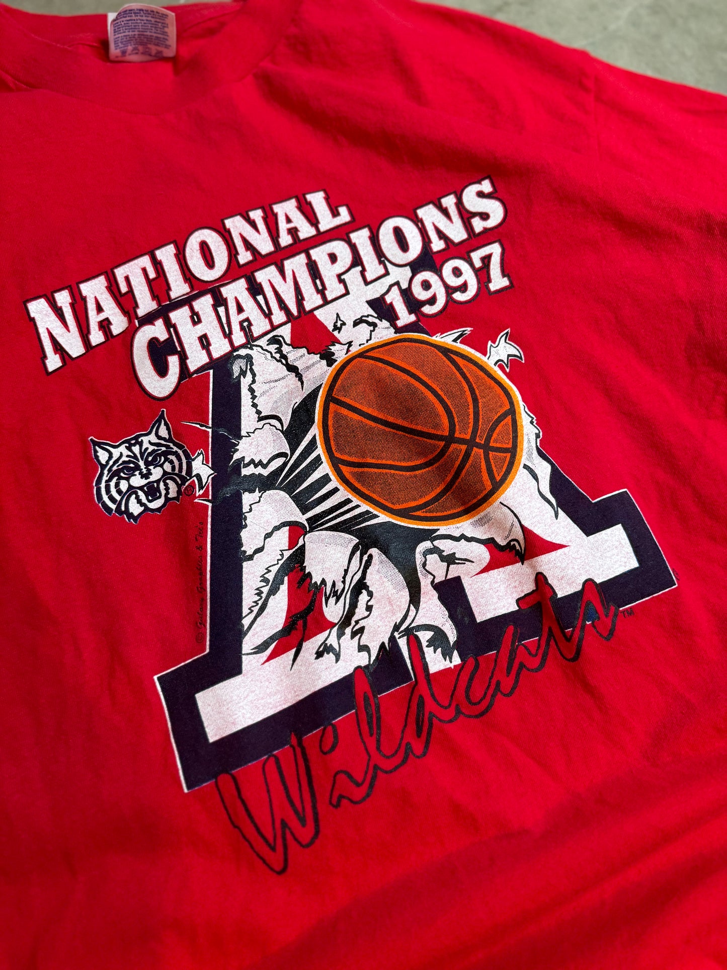 XL - Vintage University of Arizona National Champs tee