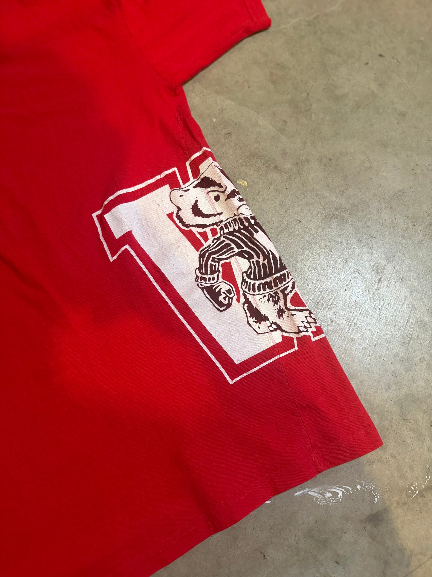 M-90s University of Wisconsin Vintage Tee