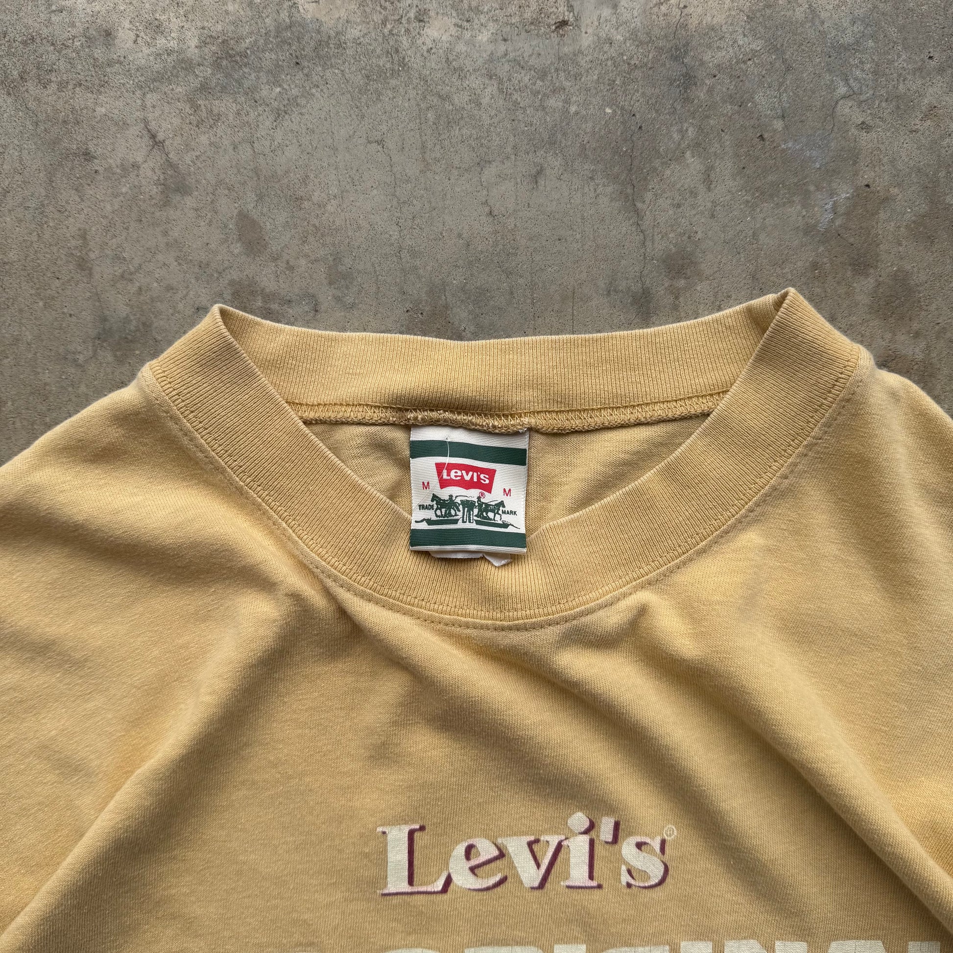 (XL) 00s Levi's 505 Tee