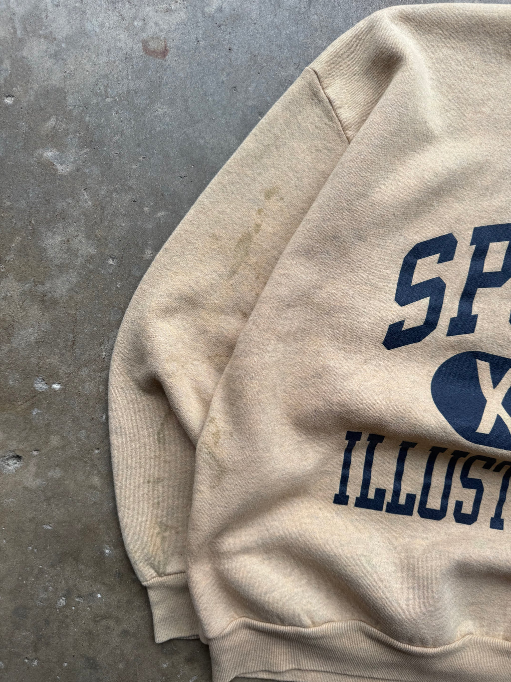 (XL) 90s Sports Illustrated Crewneck