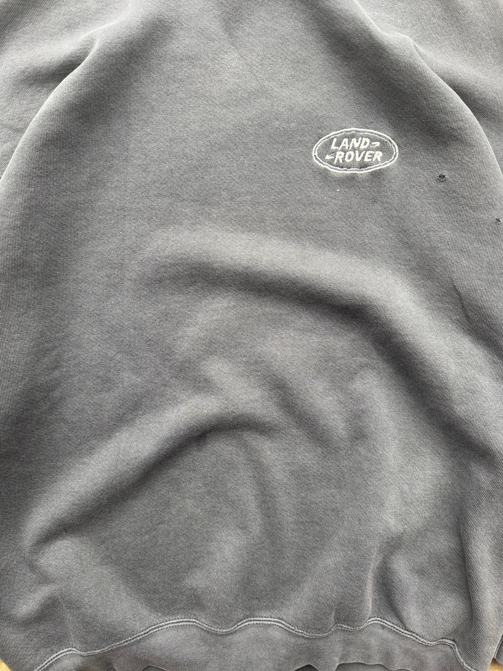 (L) 90s Faded Land Rover Crewneck